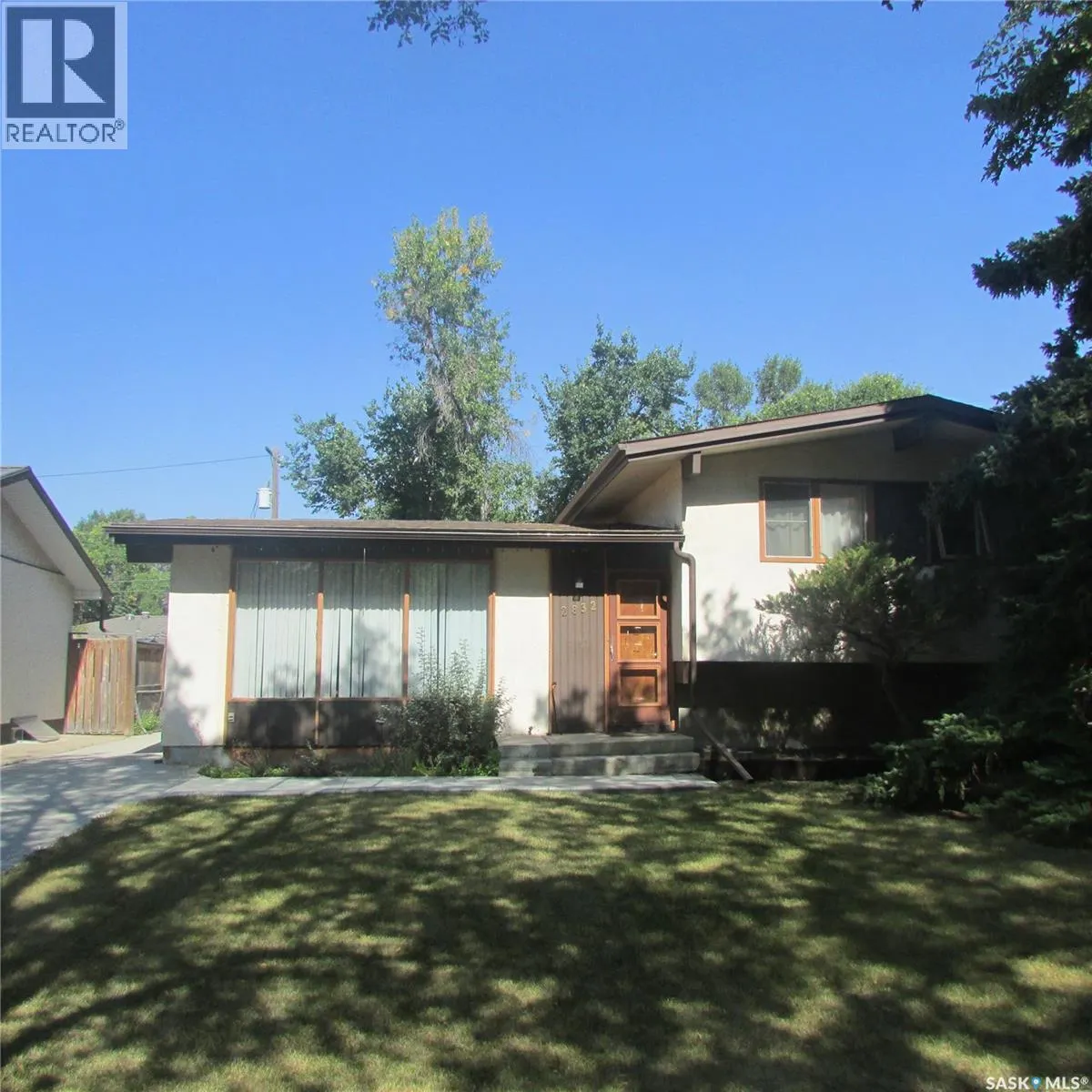 2832 Grant ROAD