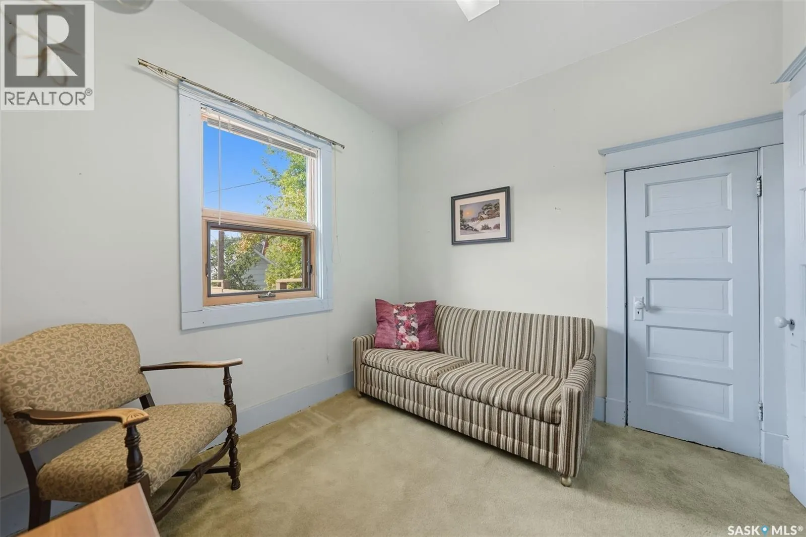 410 Leslie AVENUE