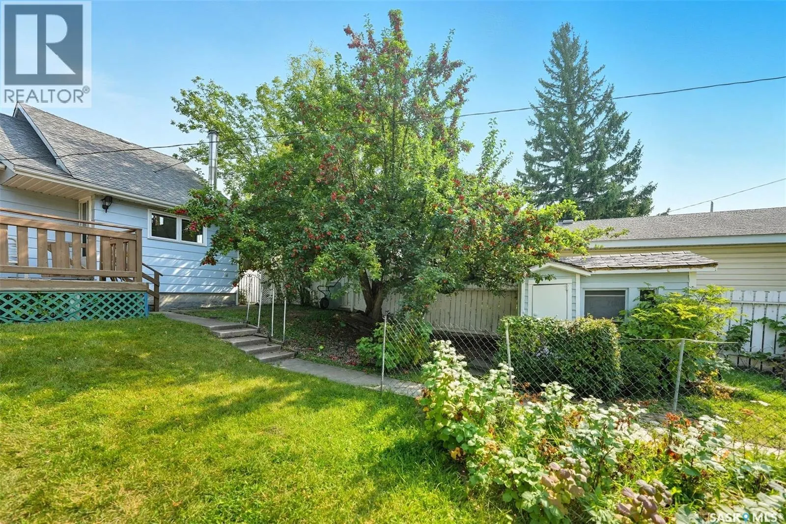 410 Leslie AVENUE
