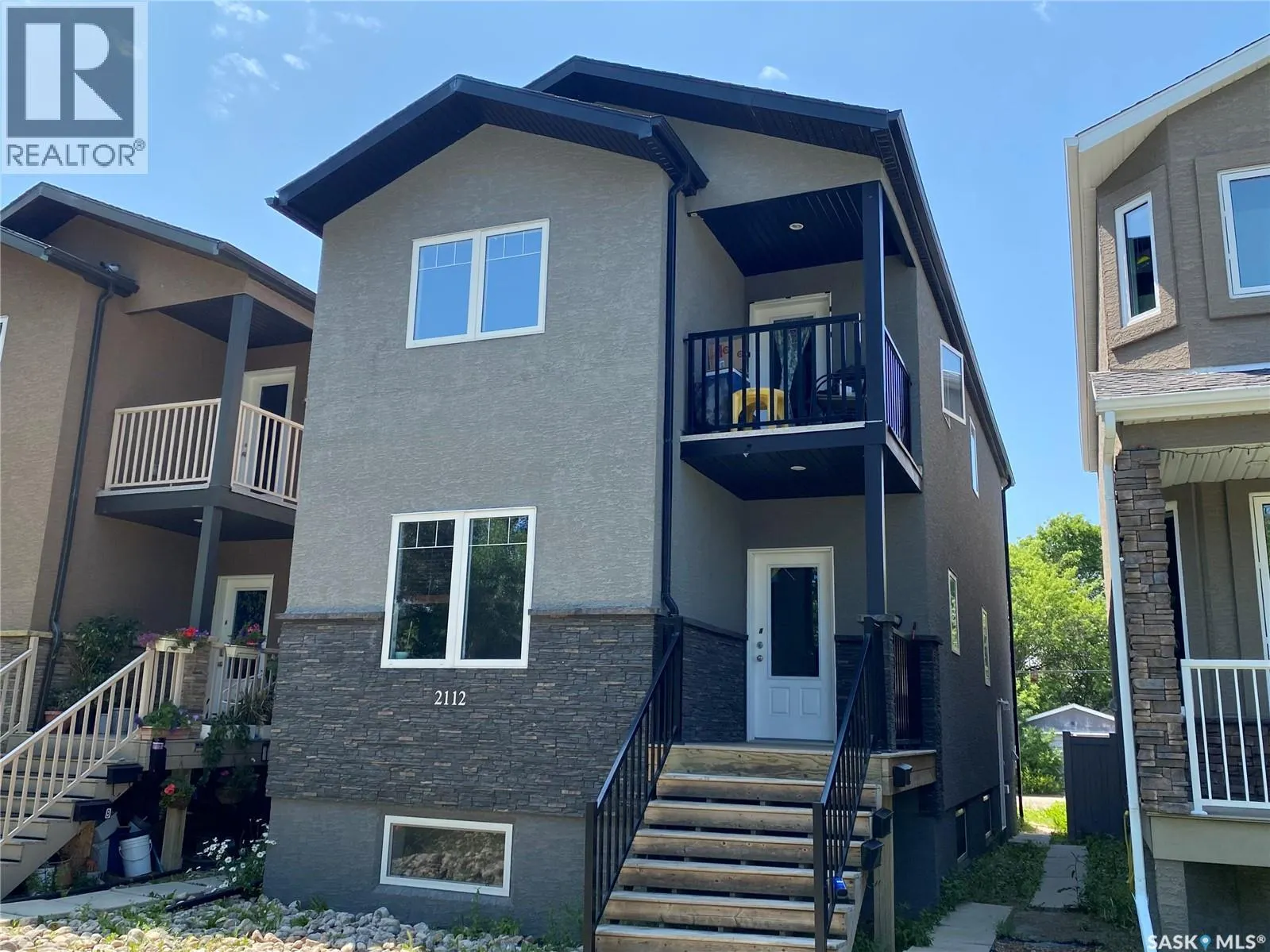 2112 Princess STREET