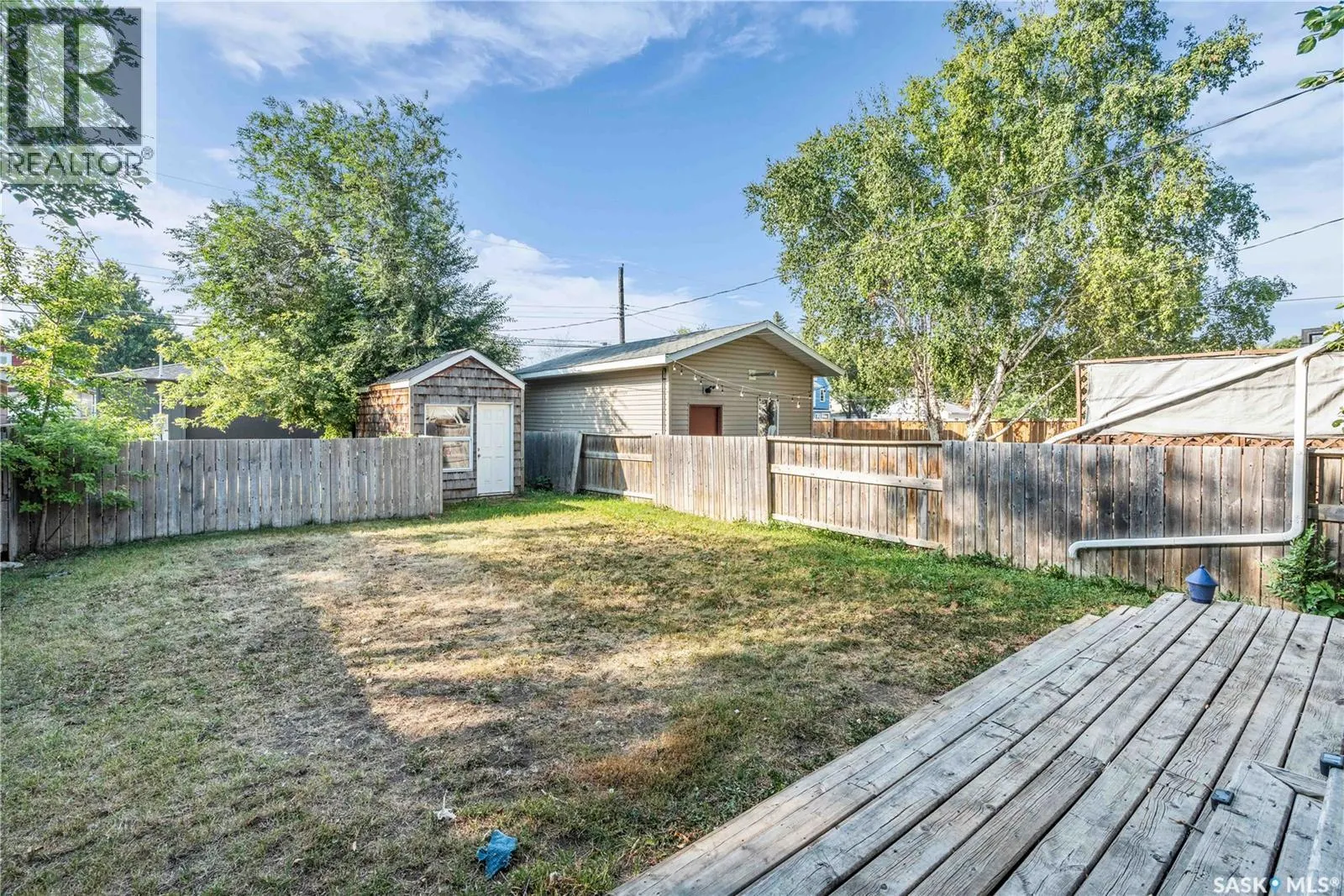 204 4th STREET E