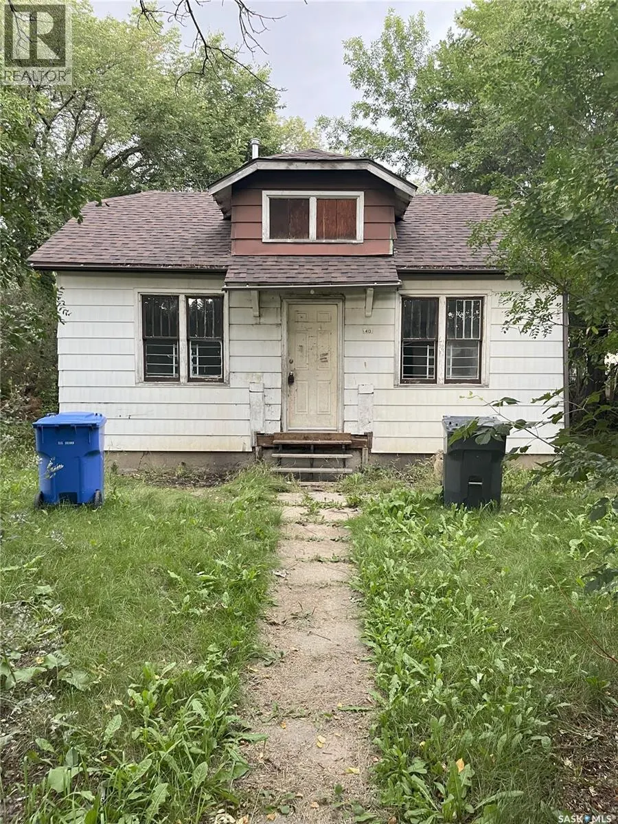 413 Cotter STREET