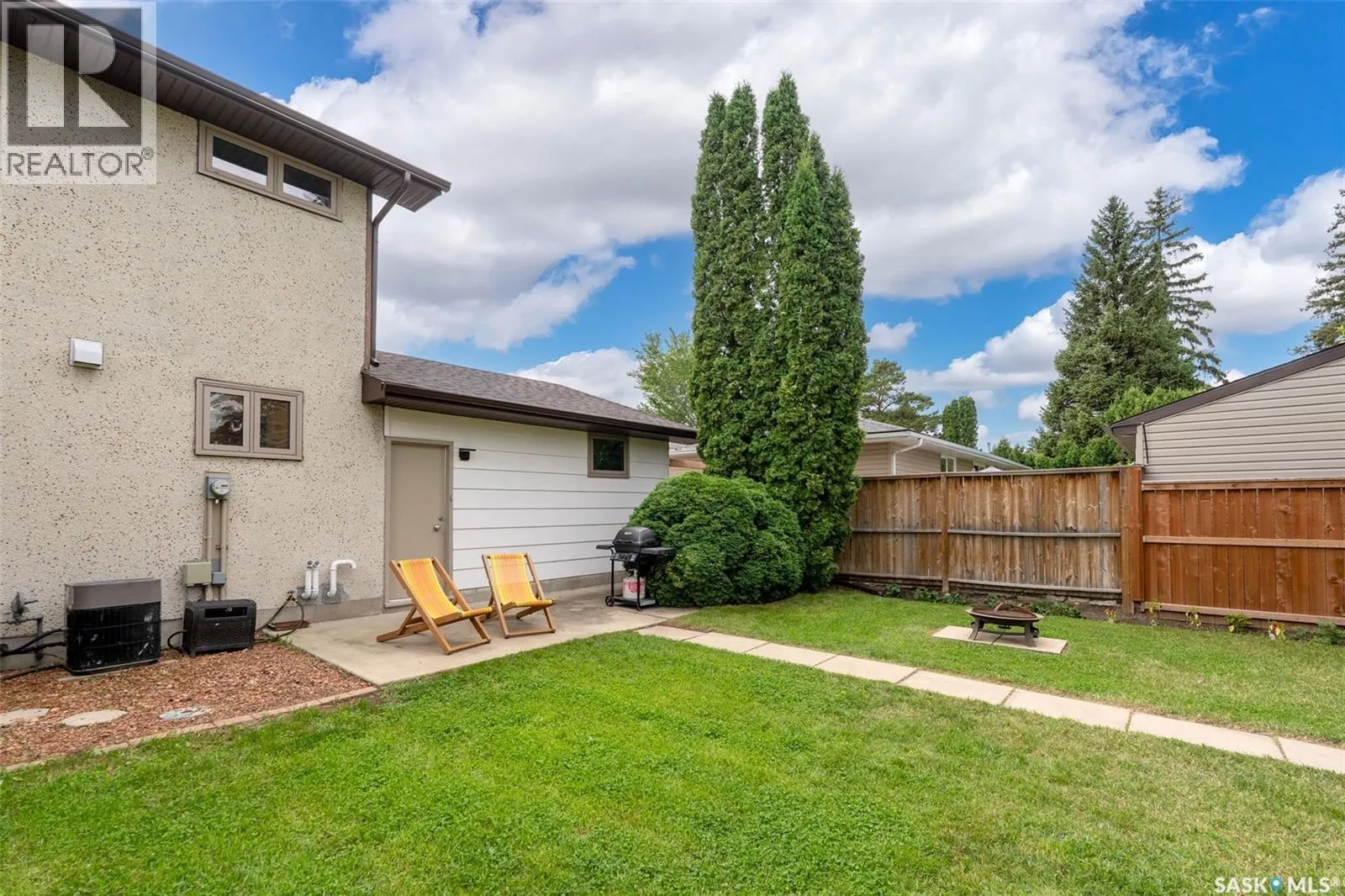 213 Anderson CRESCENT