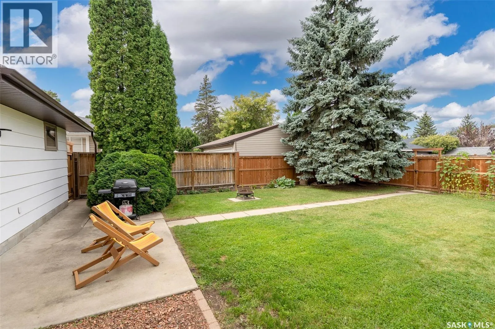 213 Anderson CRESCENT
