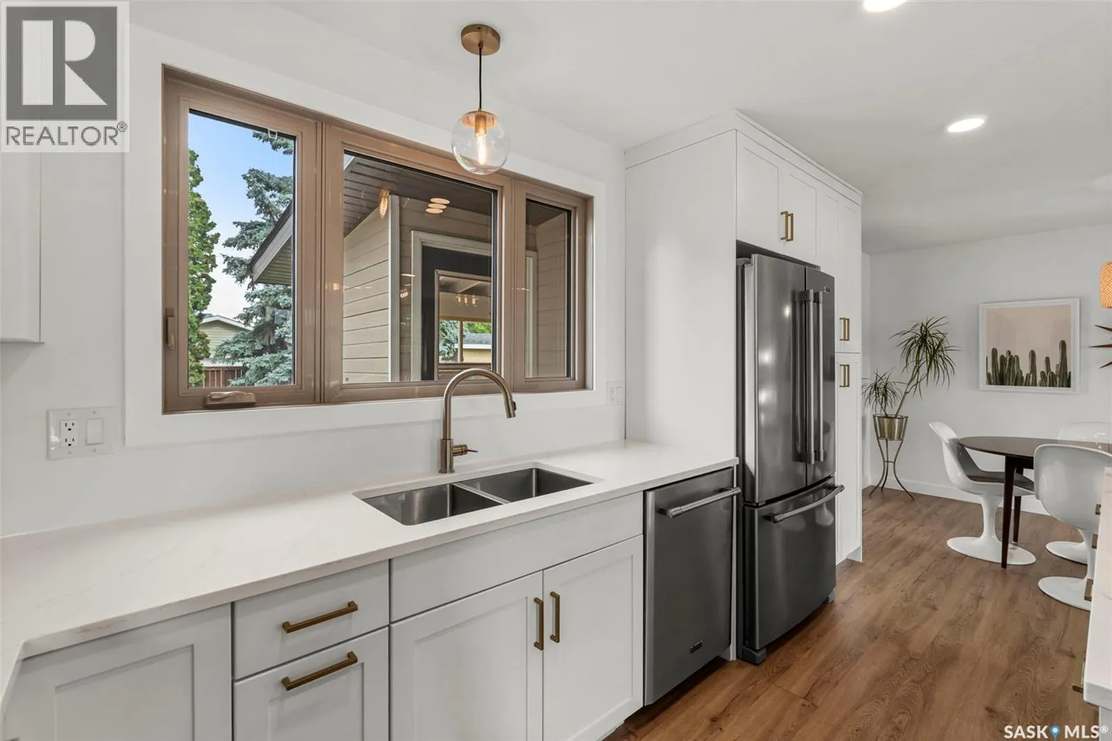 213 Anderson CRESCENT