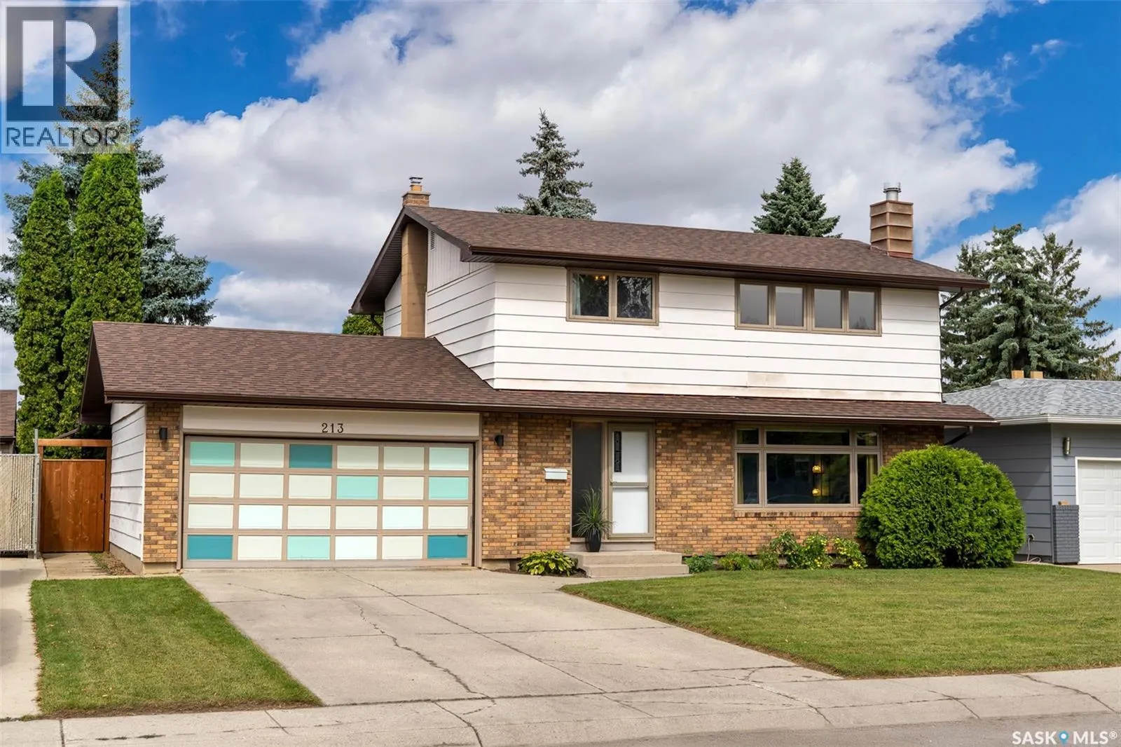 213 Anderson CRESCENT