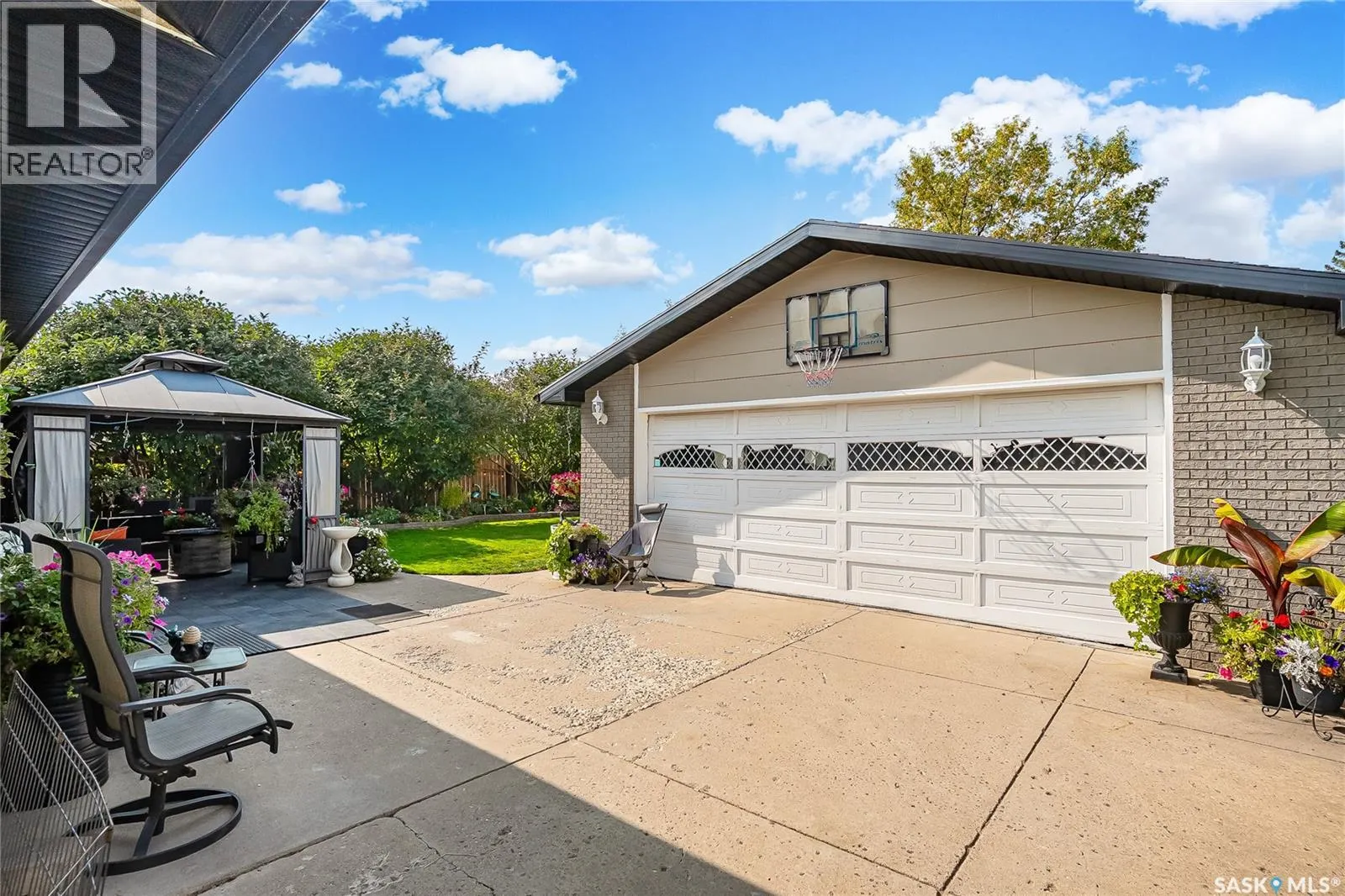 78 Arnason CRESCENT