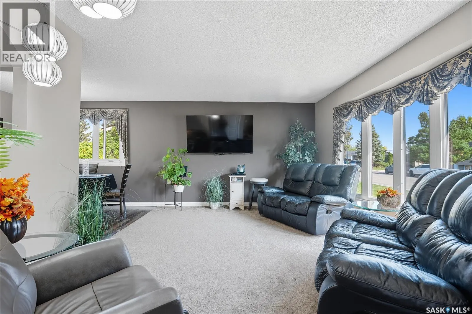 78 Arnason CRESCENT