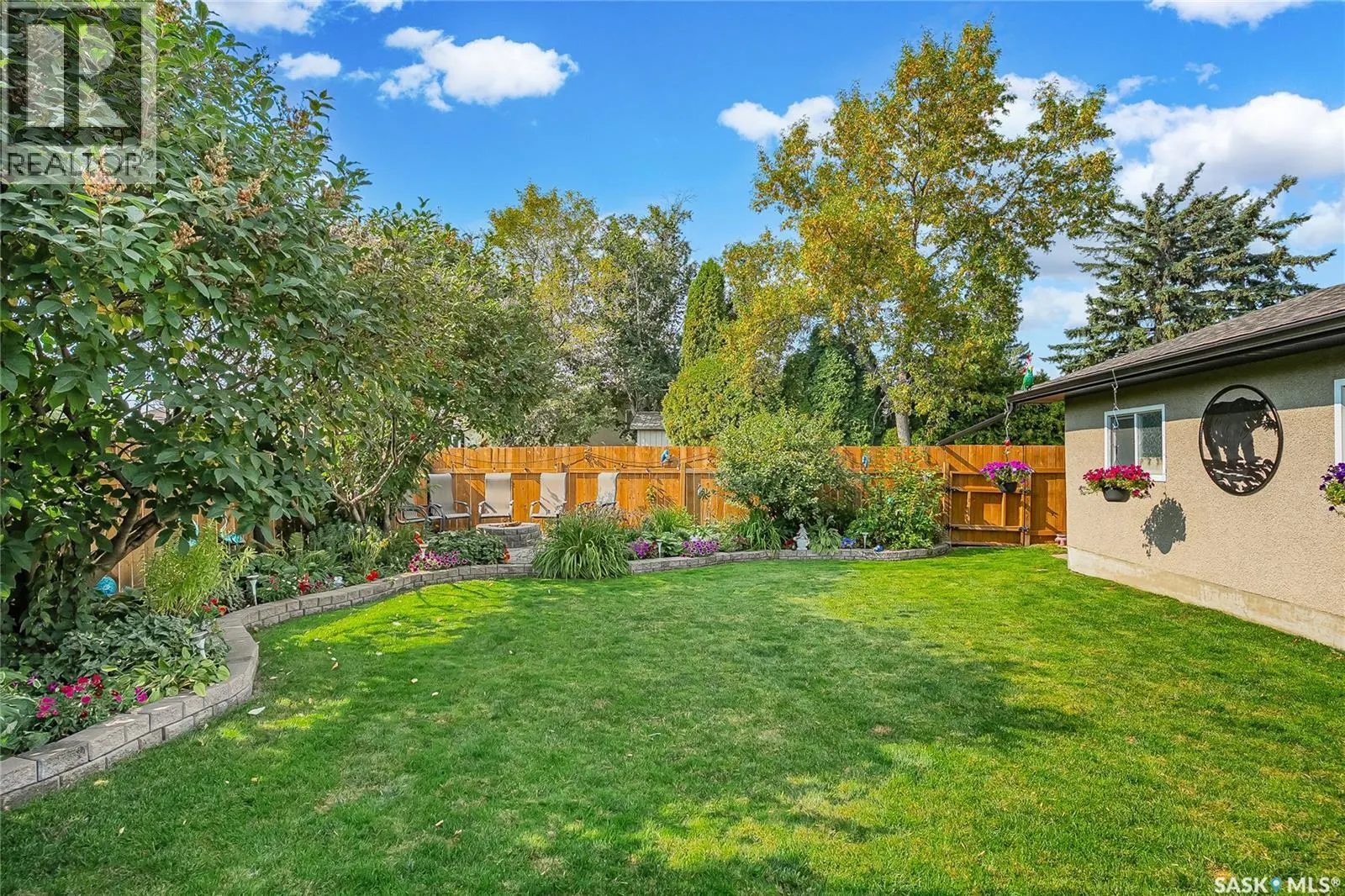 78 Arnason CRESCENT
