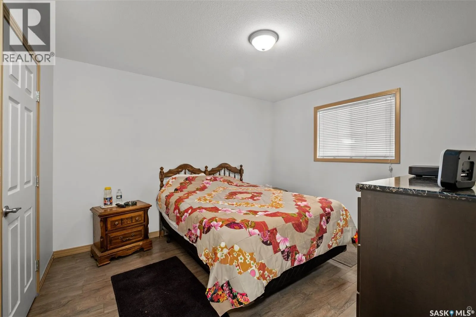 441 6th STREET E