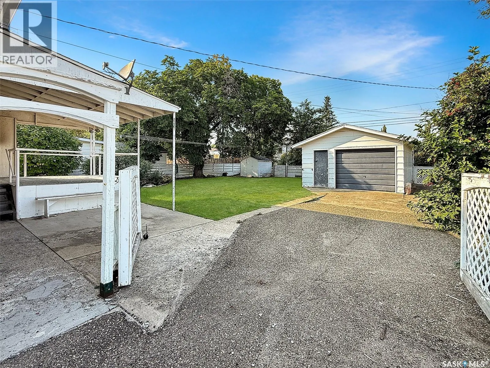 611 North Hill DRIVE