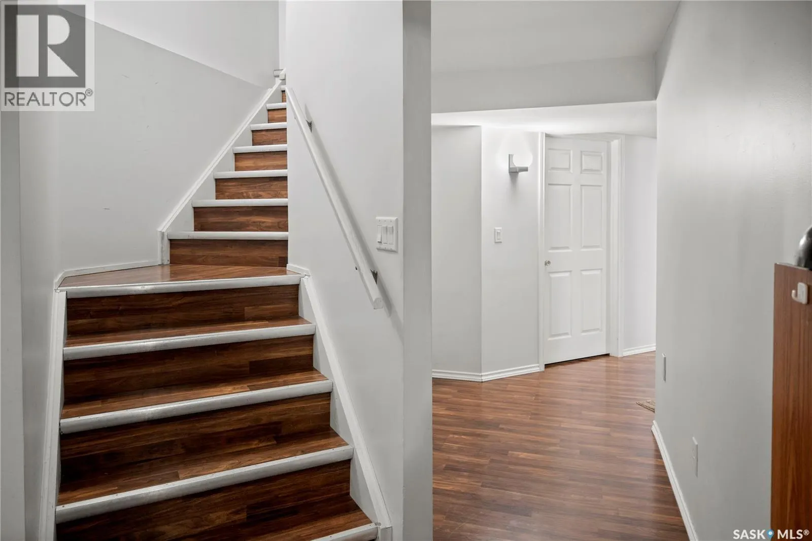 5321 McClelland DRIVE