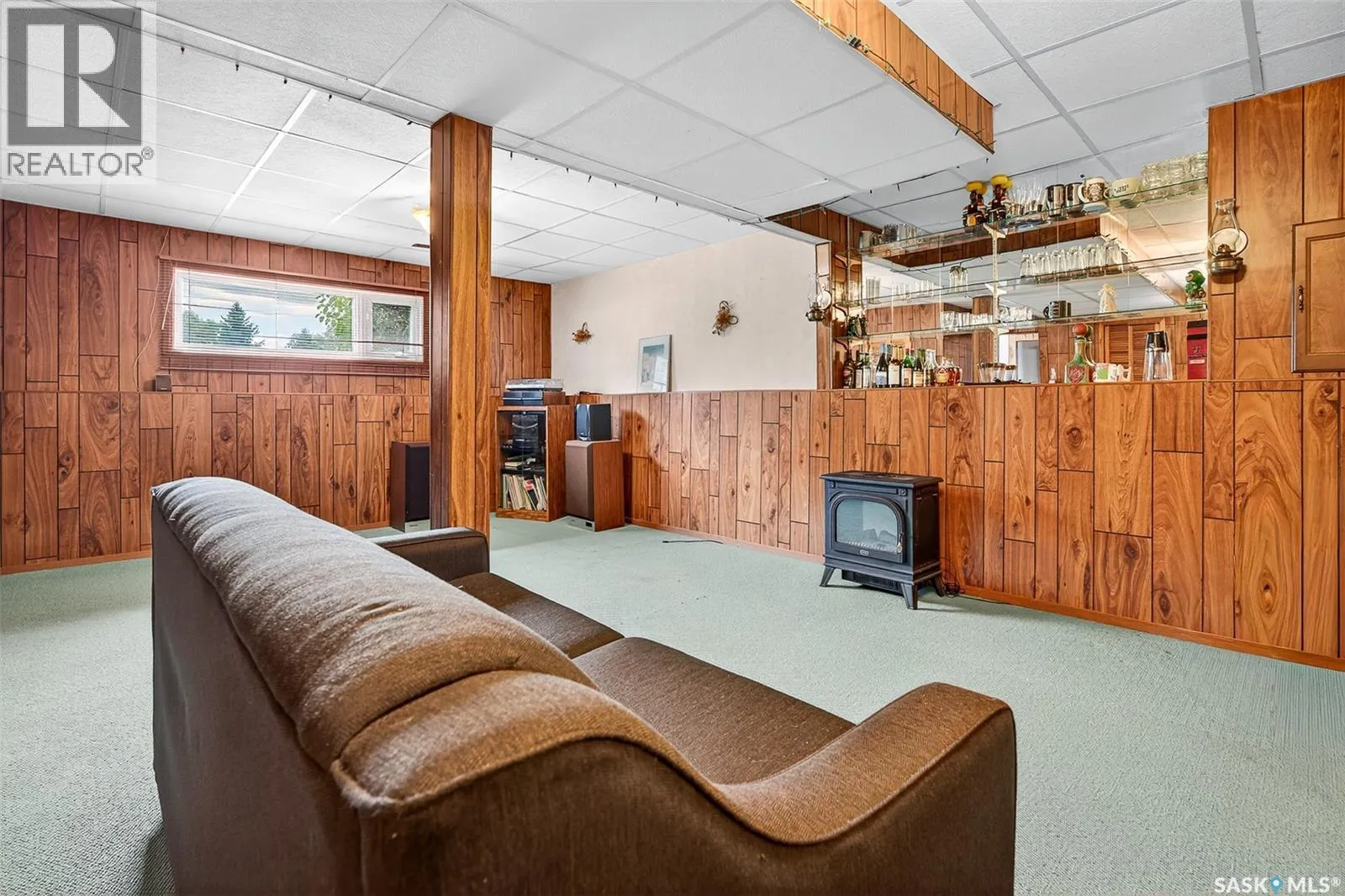 1051 Corman CRESCENT