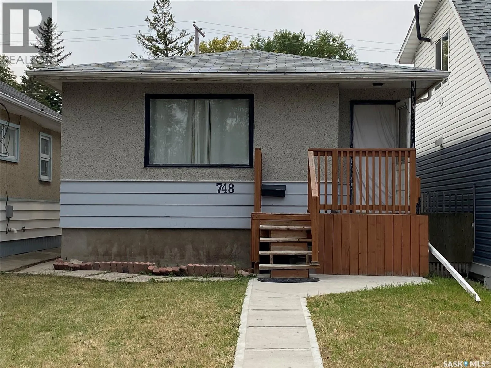 748 Rae STREET