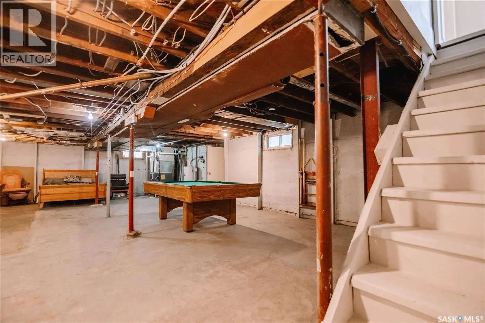 2864 Angus STREET