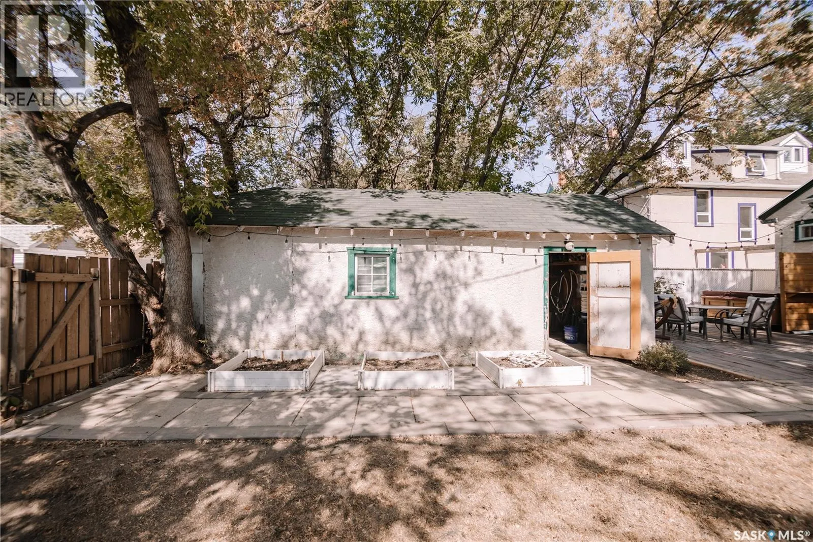 2864 Angus STREET