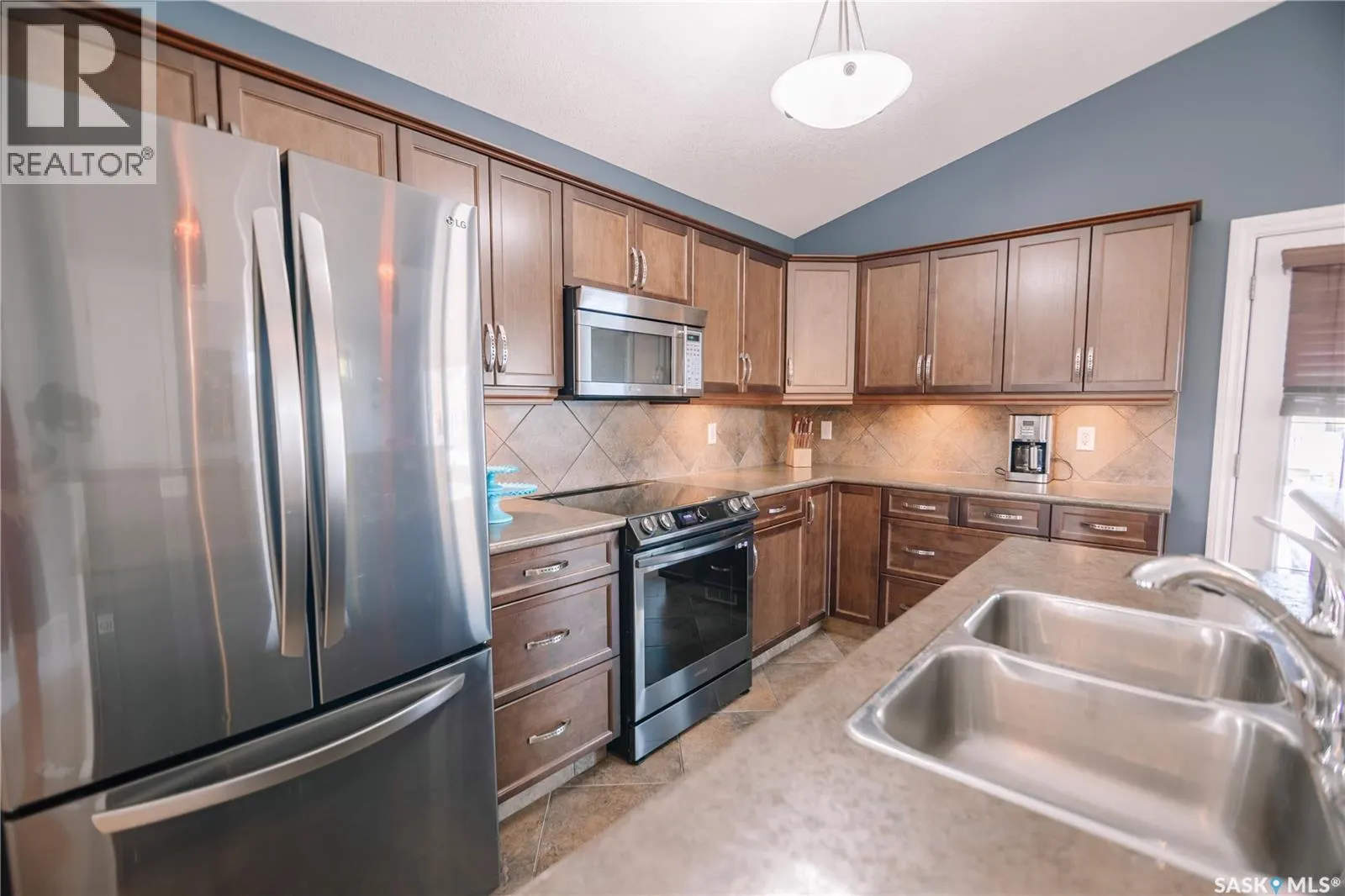 4338 Meadowsweet LANE