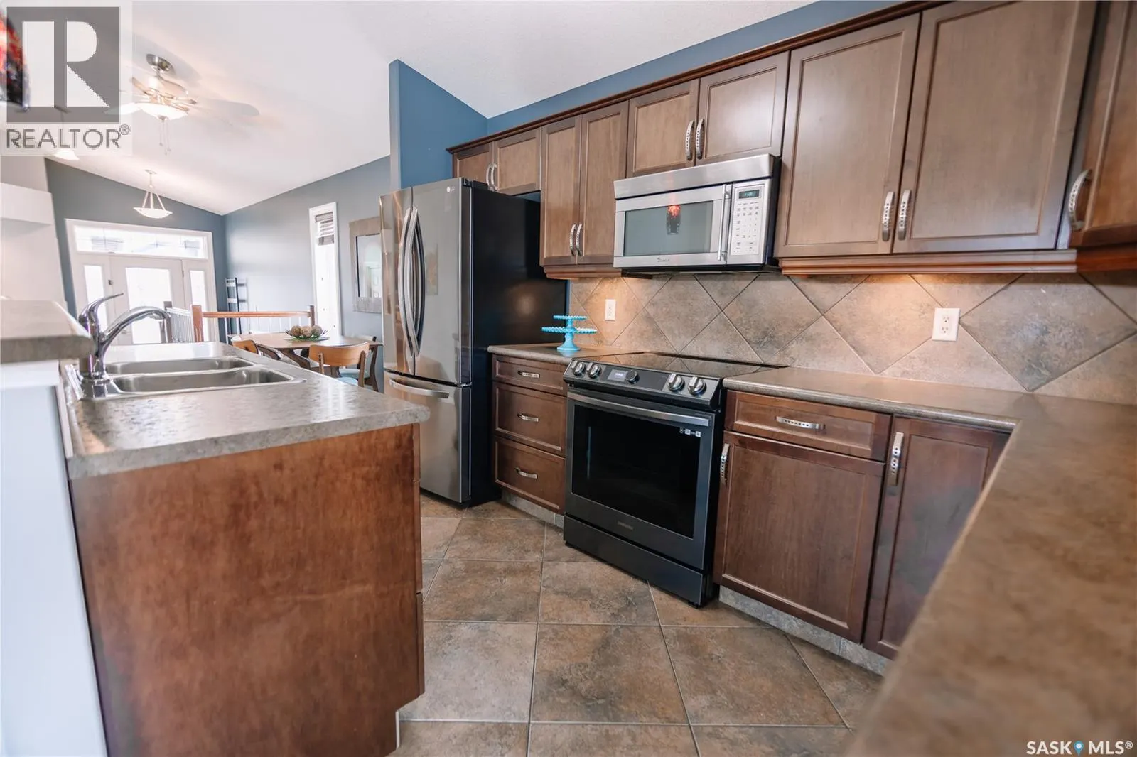 4338 Meadowsweet LANE