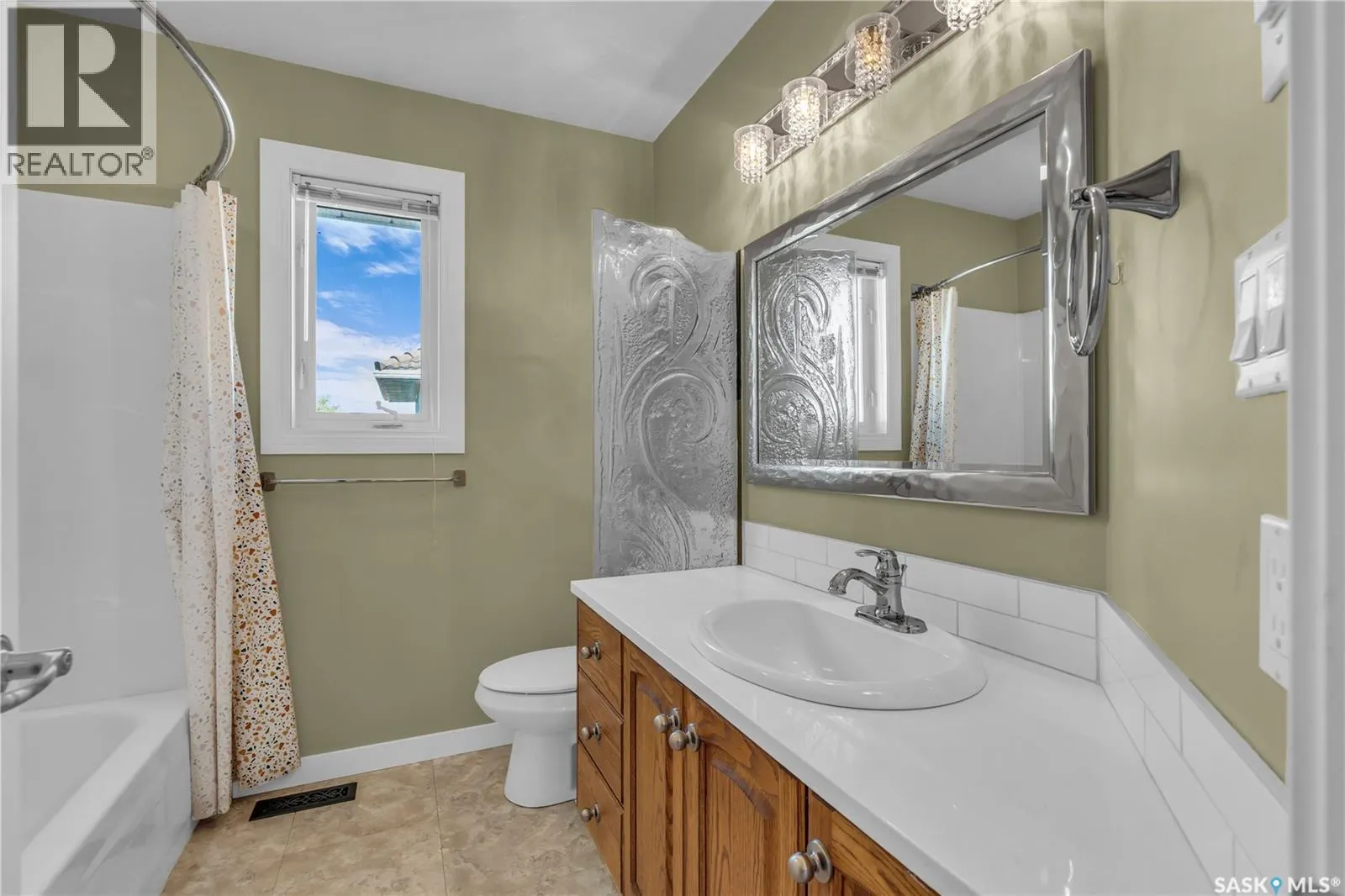 636 Braeside VIEW