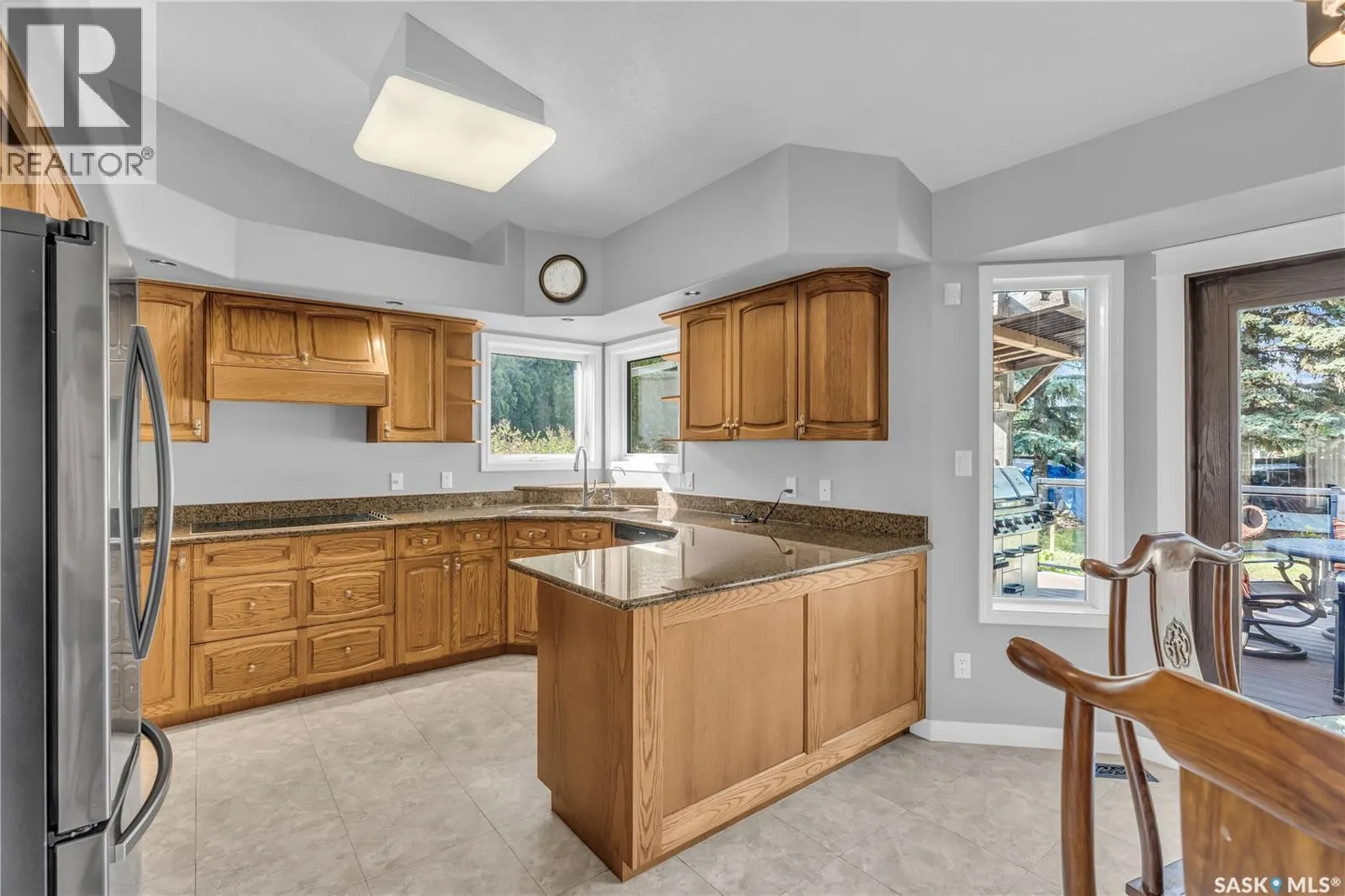 636 Braeside VIEW