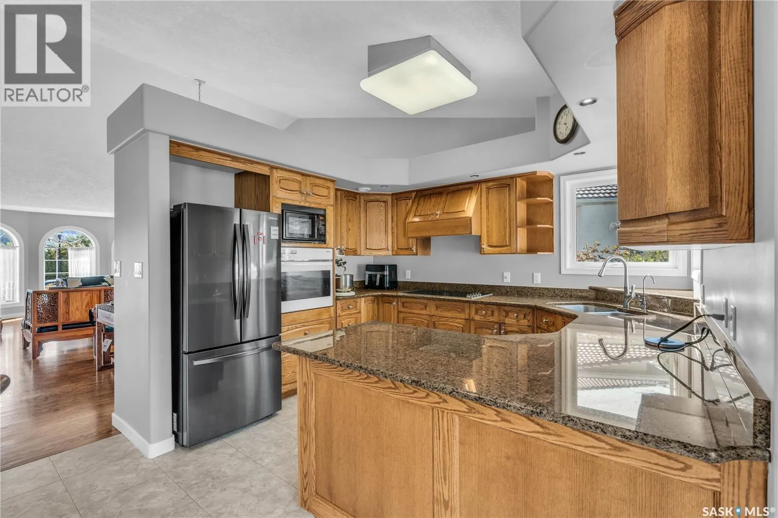 636 Braeside VIEW