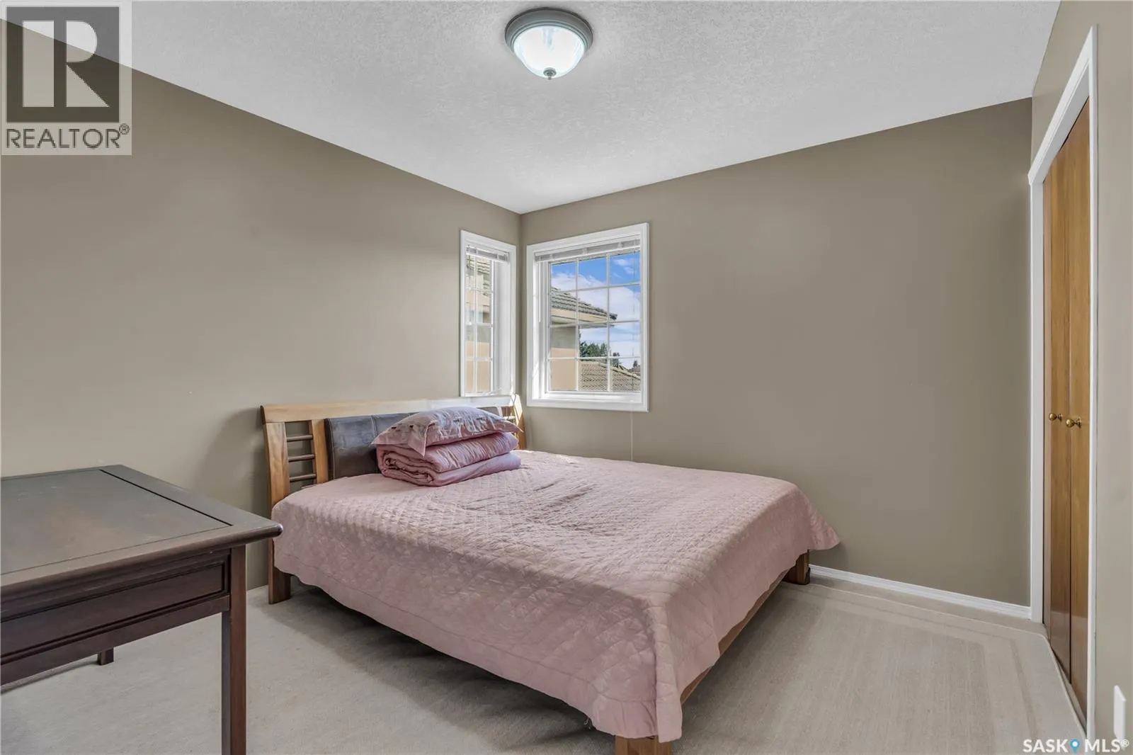 636 Braeside VIEW