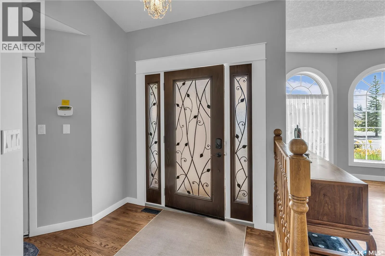 636 Braeside VIEW