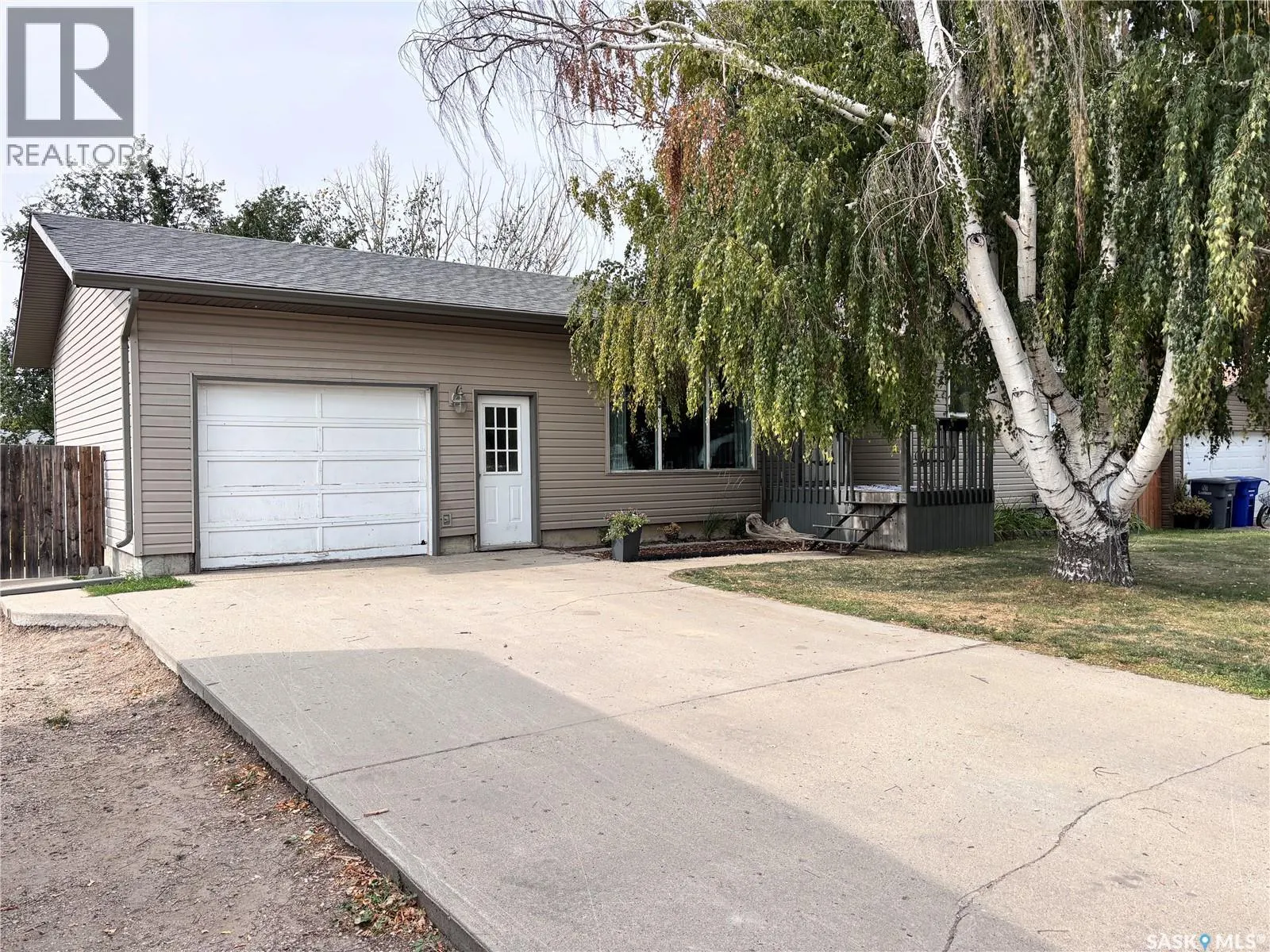 302 Ash STREET