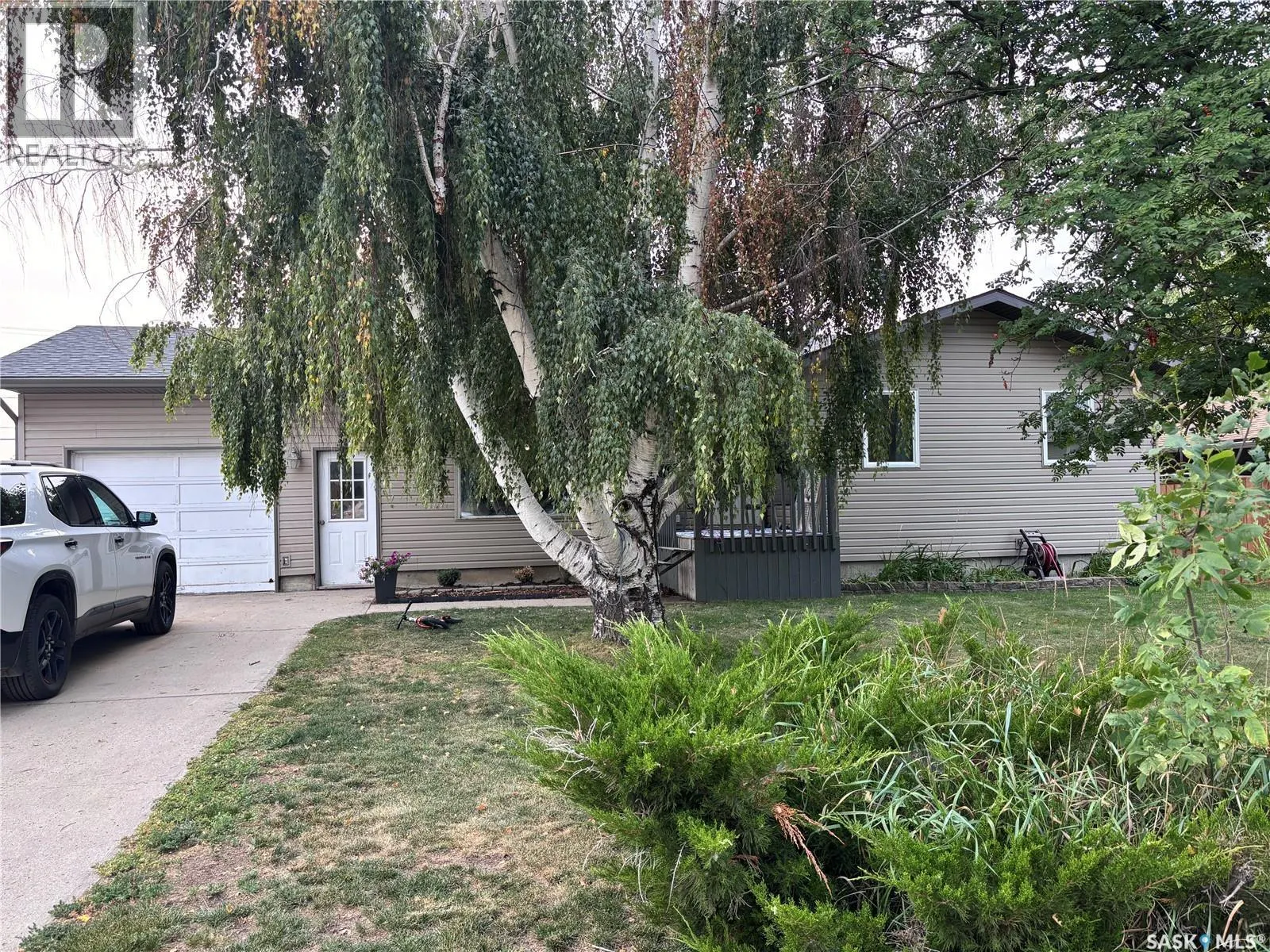 302 Ash STREET
