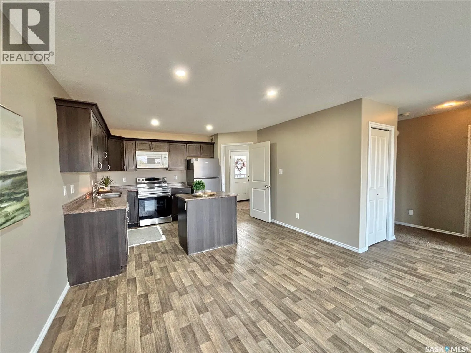 193 Good Spirit CRESCENT