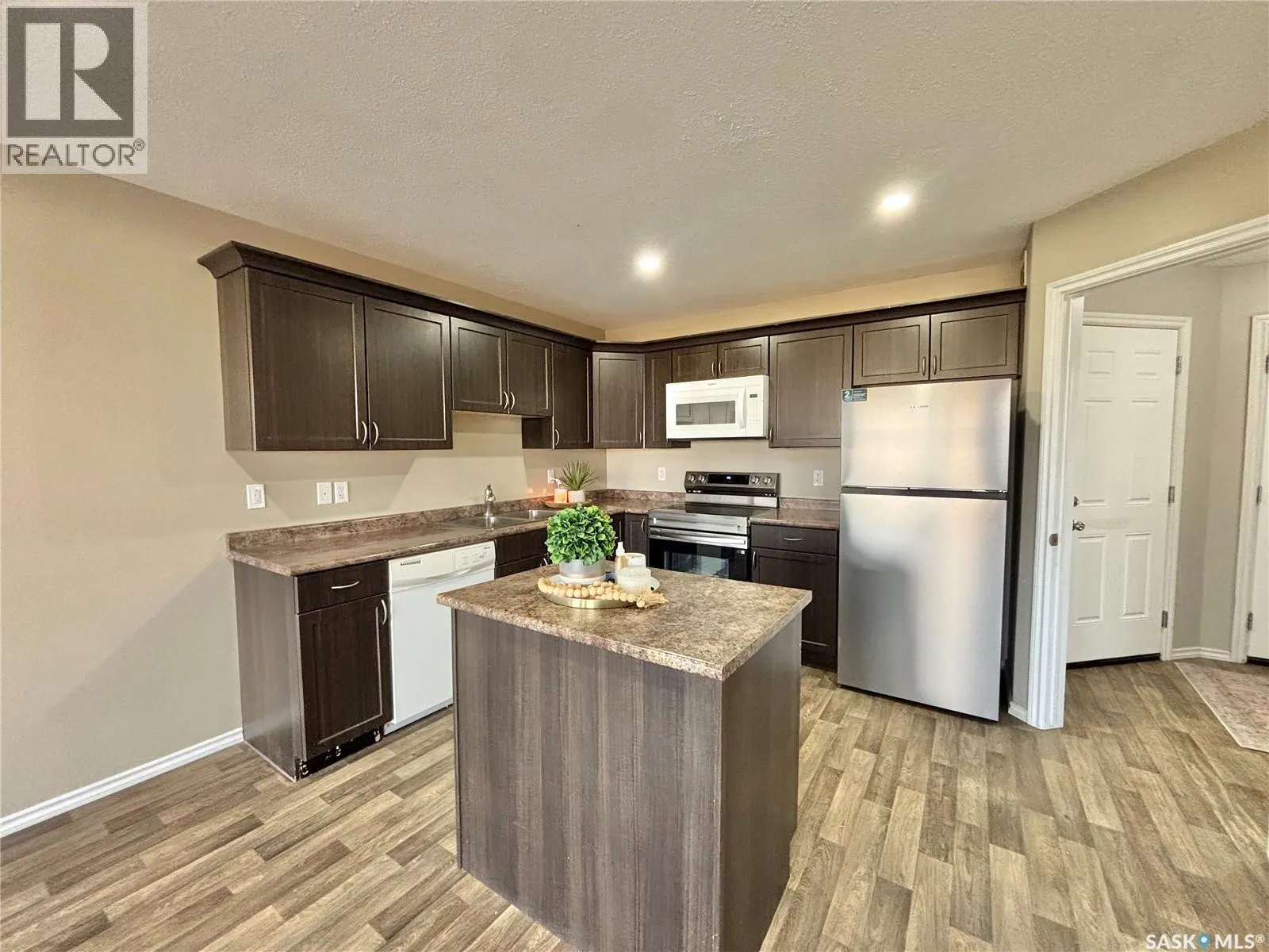 193 Good Spirit CRESCENT