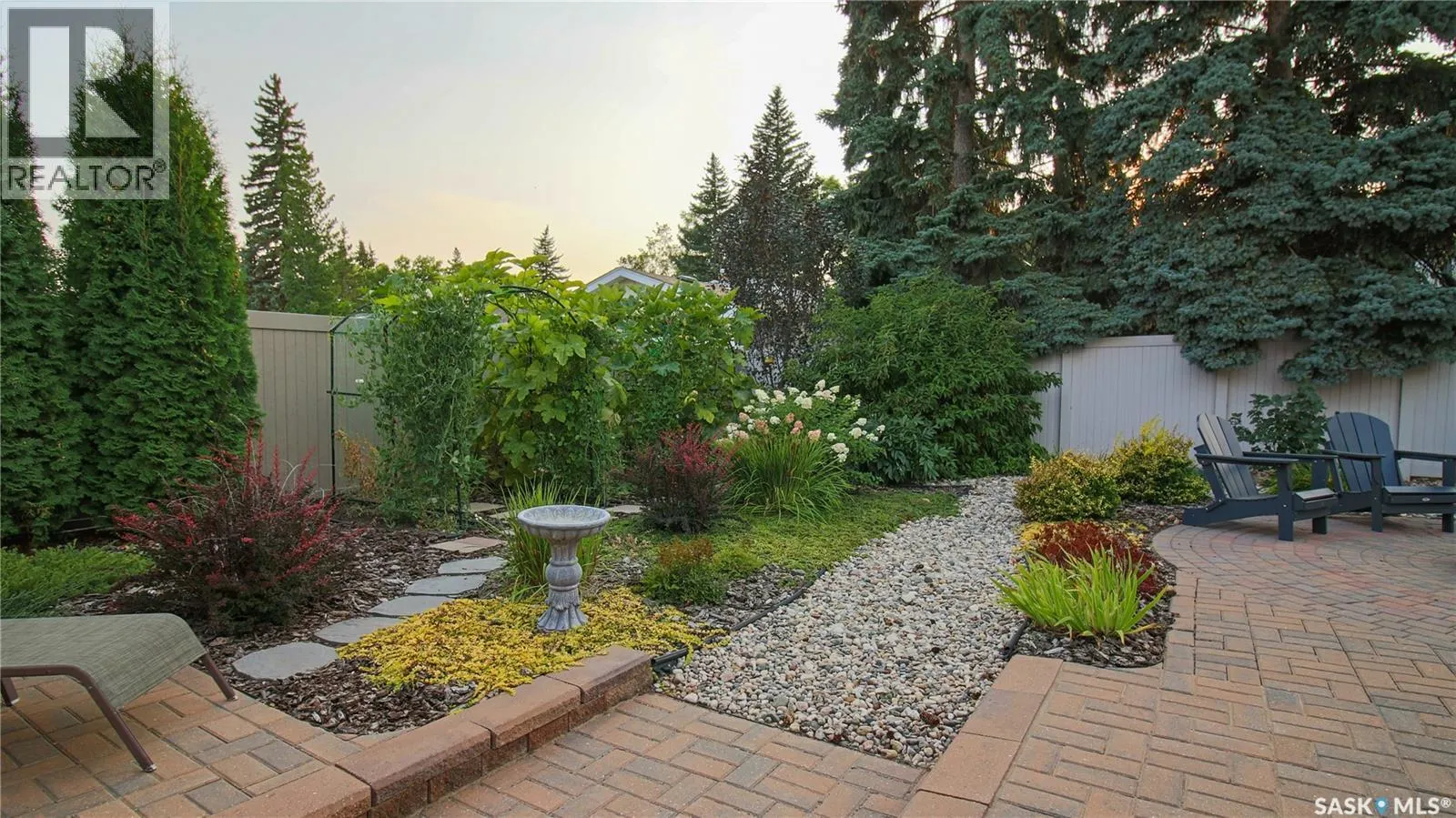 58 Lamont CRESCENT