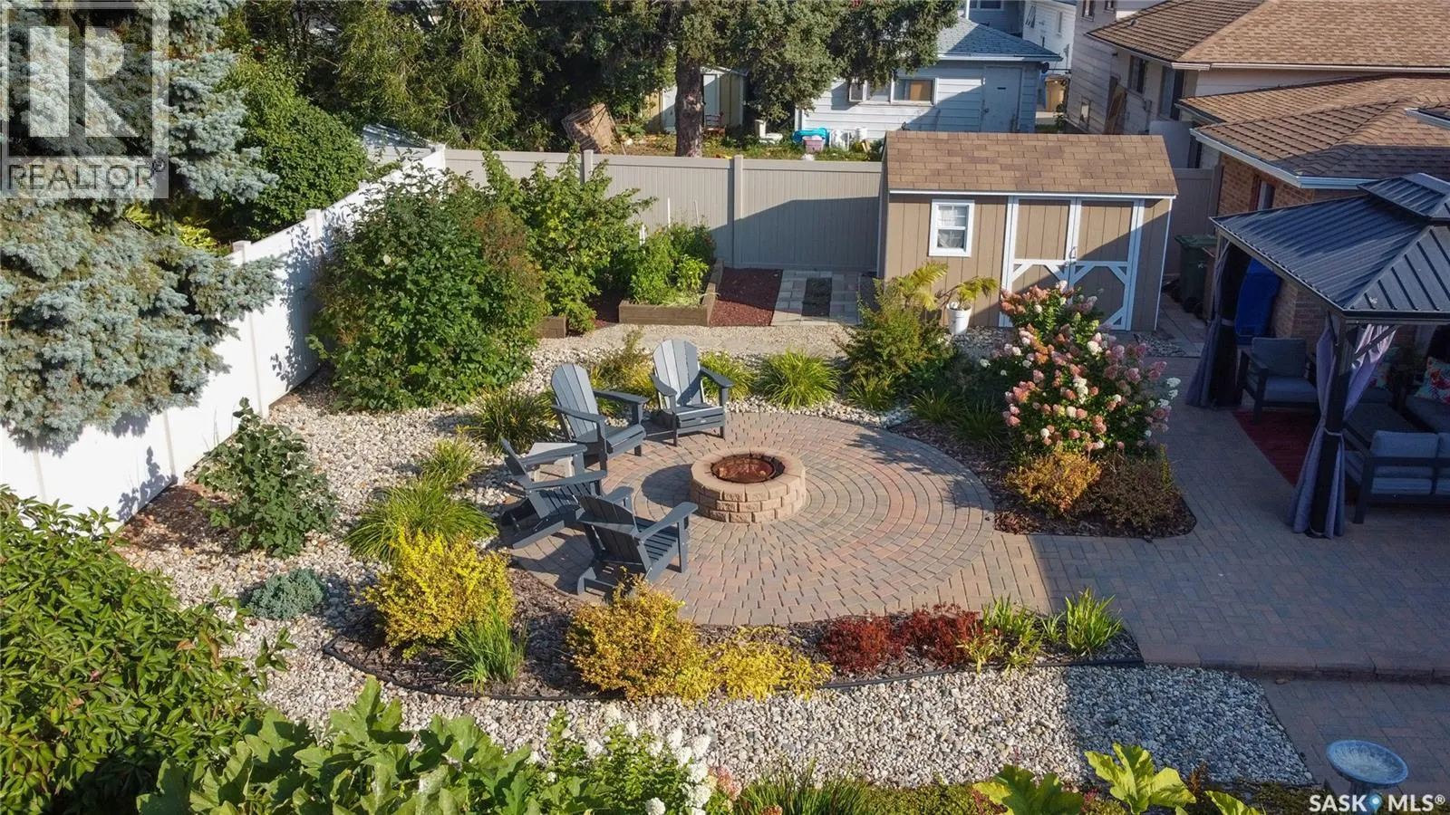 58 Lamont CRESCENT
