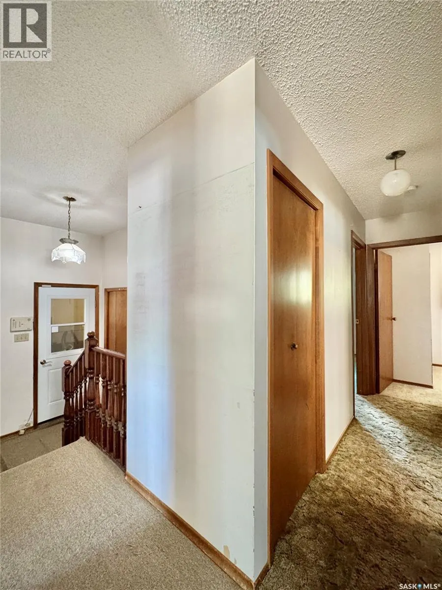 28 Clarke AVENUE