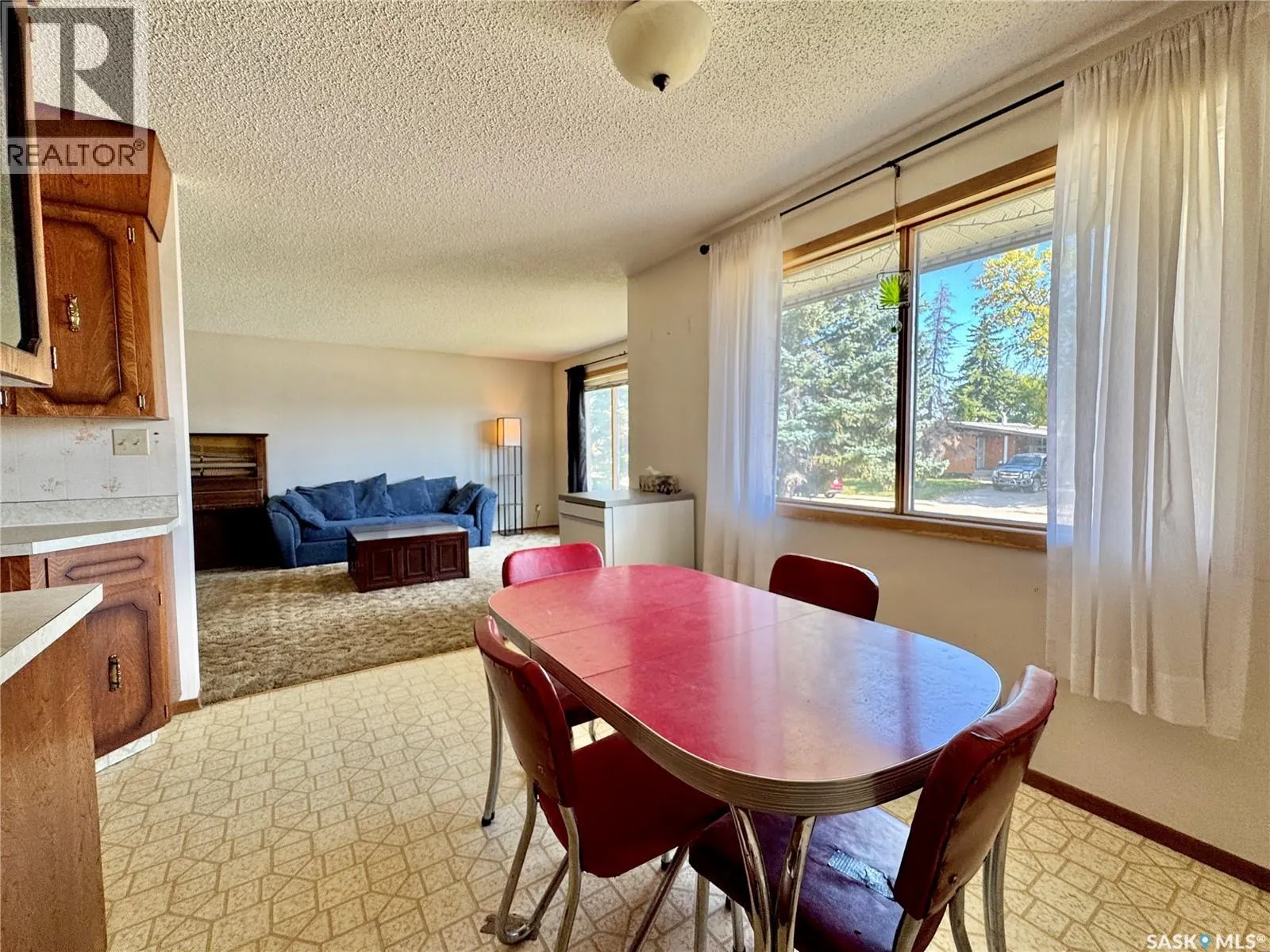 28 Clarke AVENUE