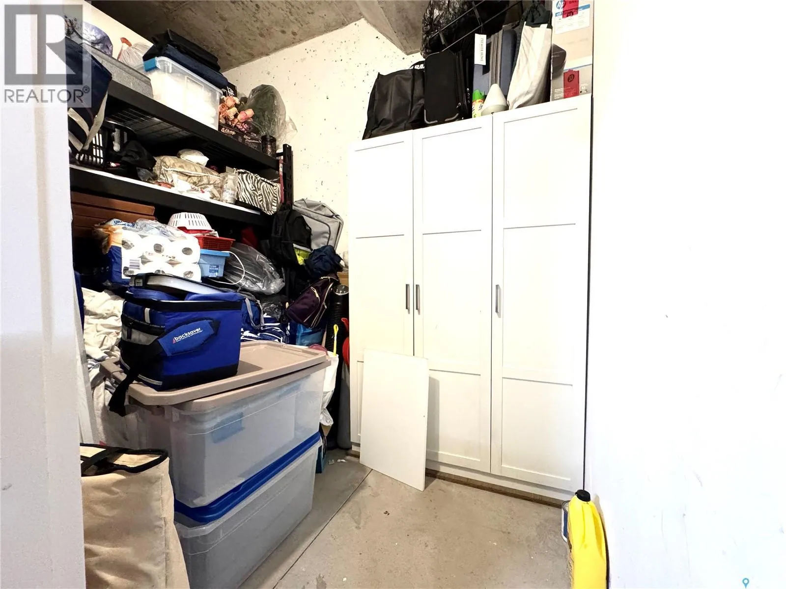 232 105 Willis CRESCENT