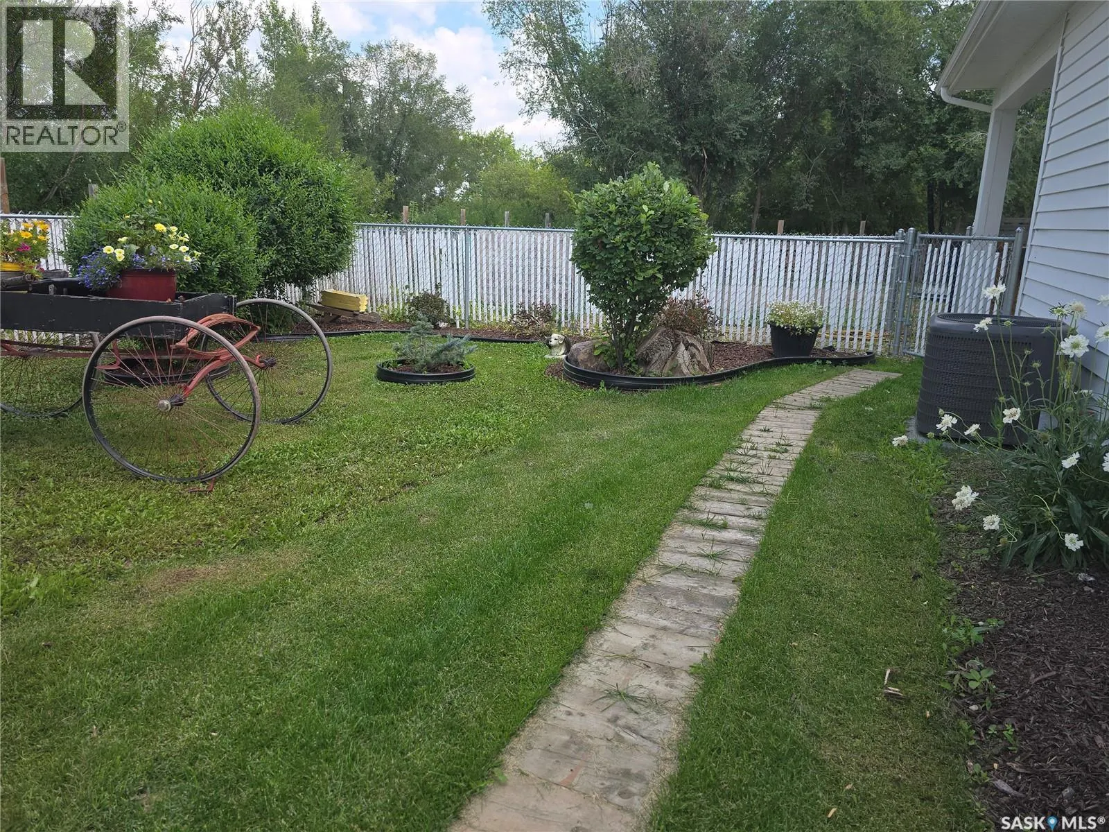 28 Gruenthal DRIVE