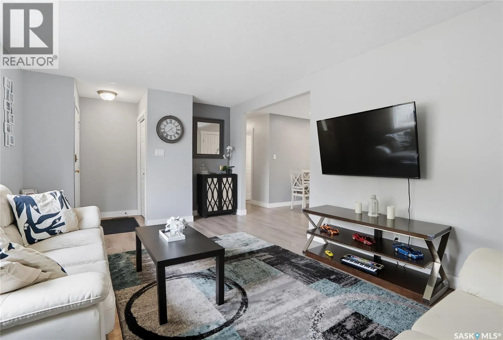 2358 Easthill