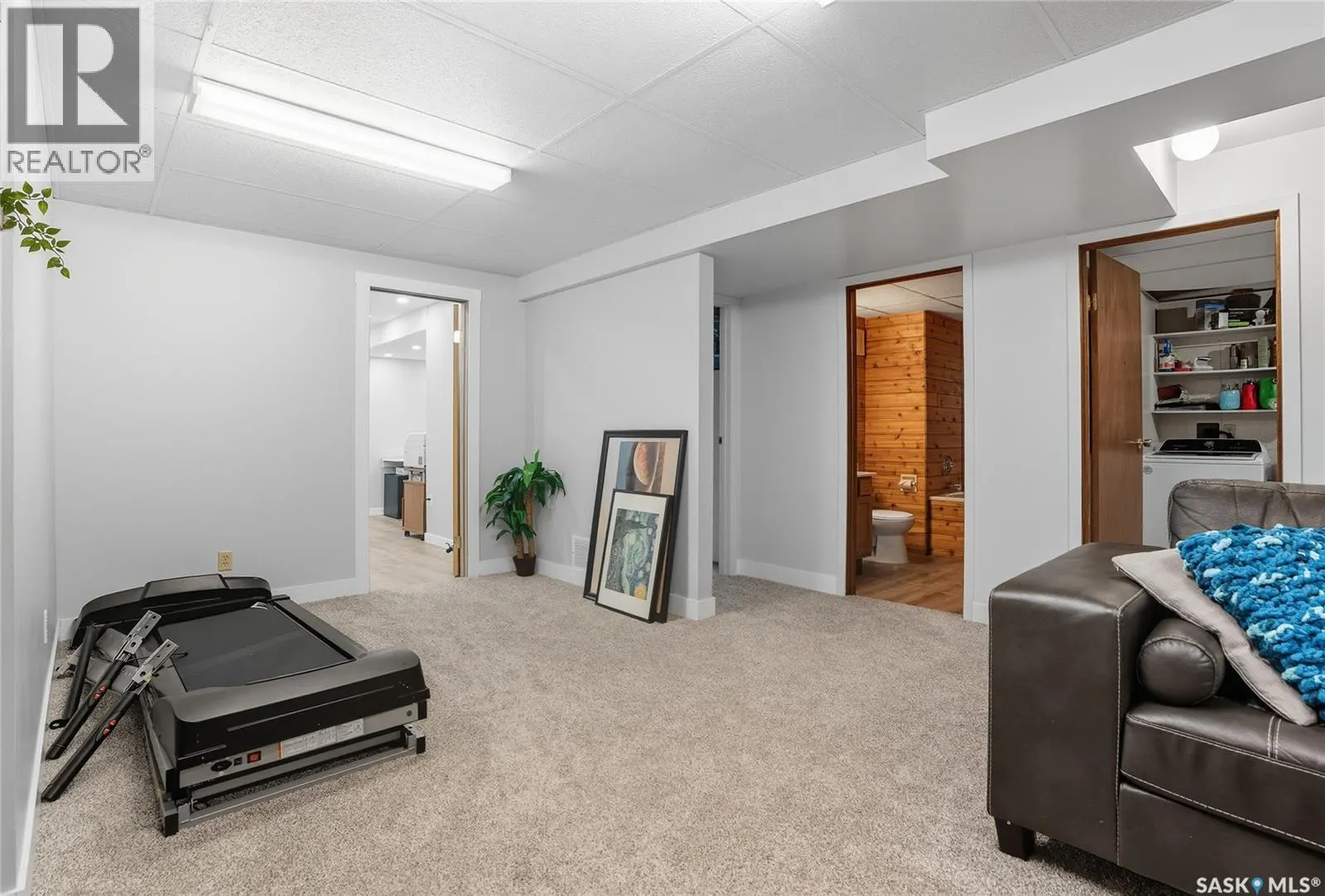 2358 Easthill