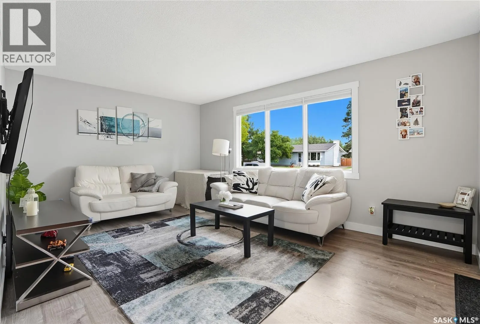 2358 Easthill