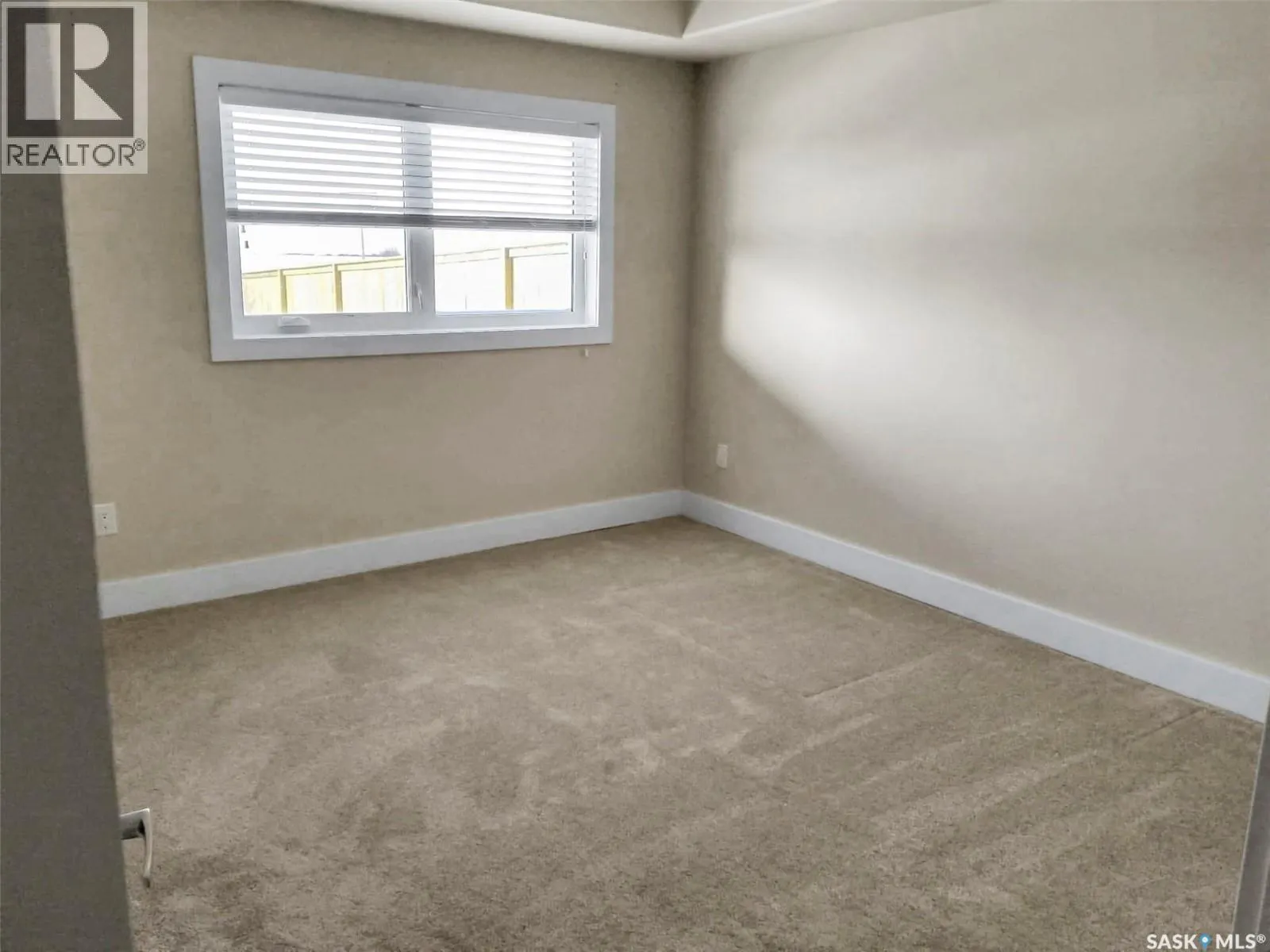 1-4 316 3rd STREET W