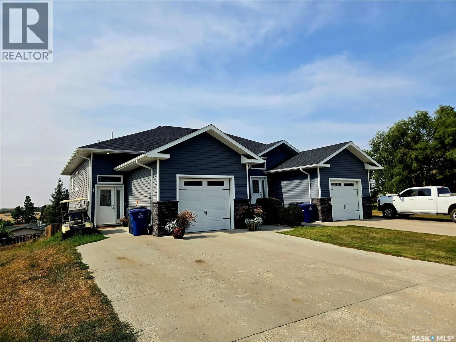 1-4 316 3rd STREET W