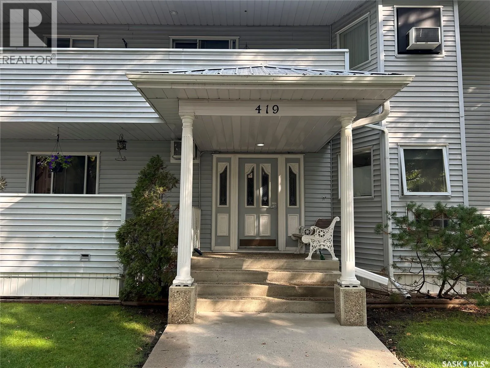 202 419 Main STREET