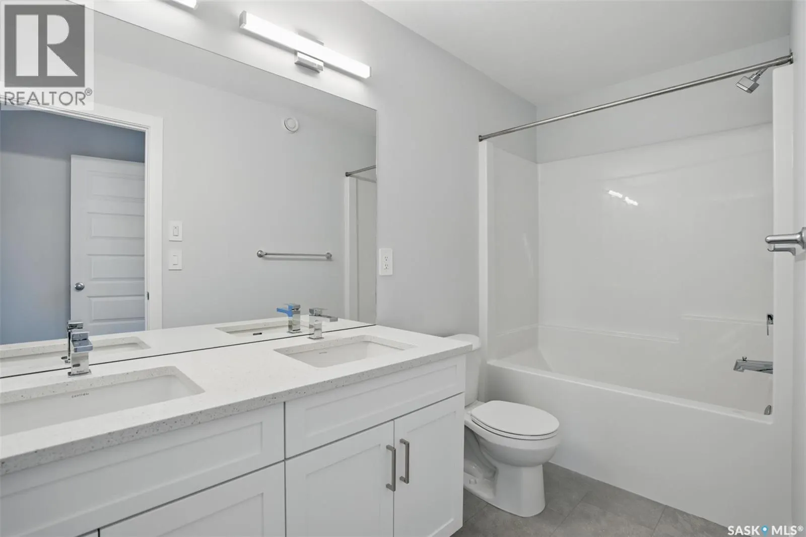 230 Antonini COURT