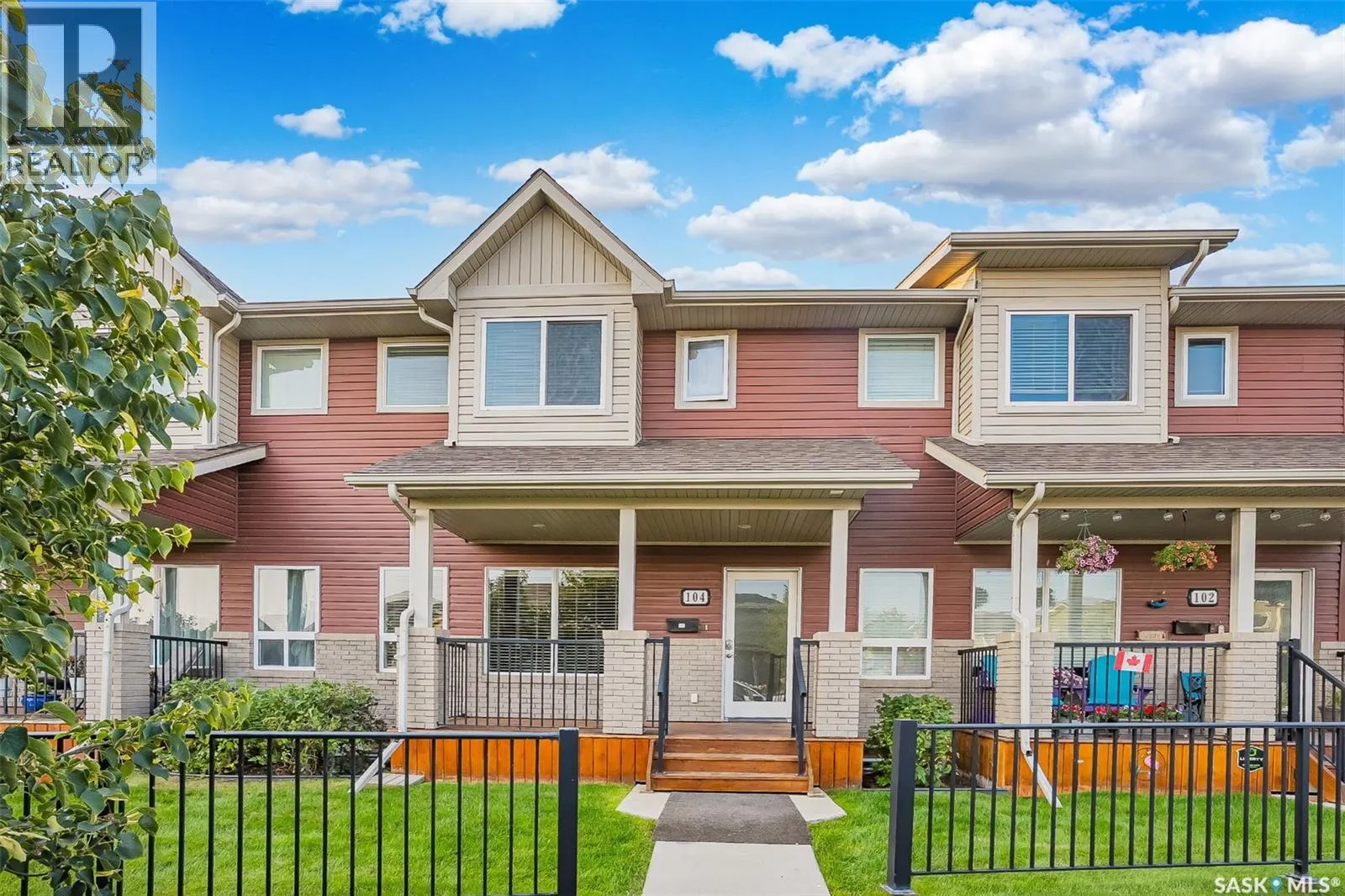 104 Shepherd CRESCENT