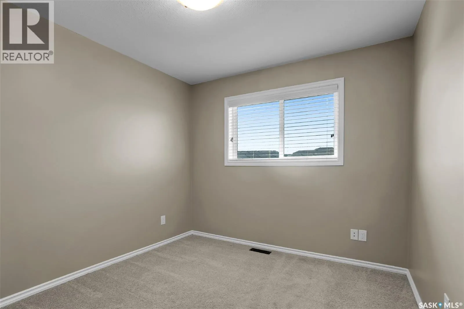 104 Shepherd CRESCENT