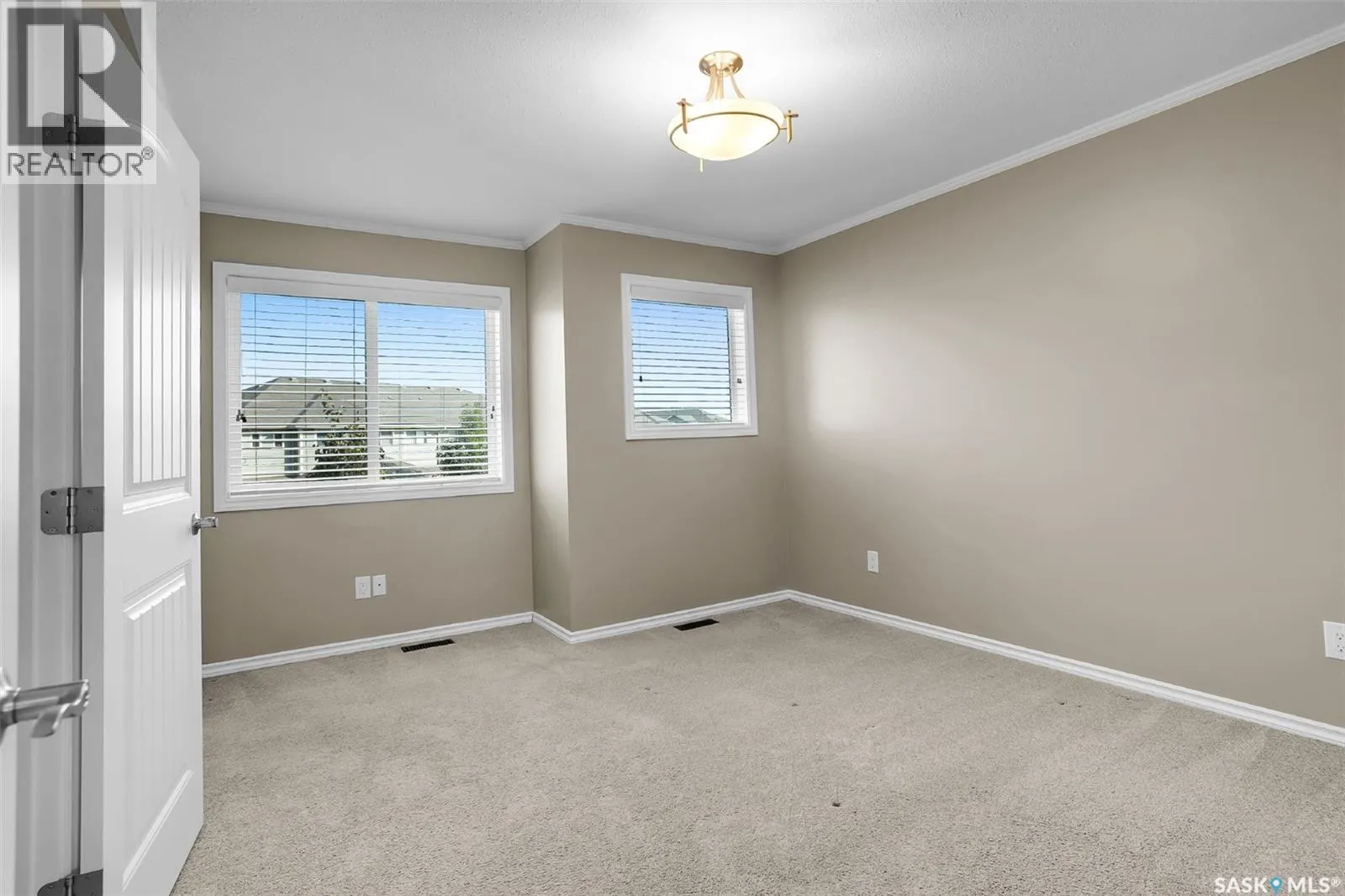 104 Shepherd CRESCENT