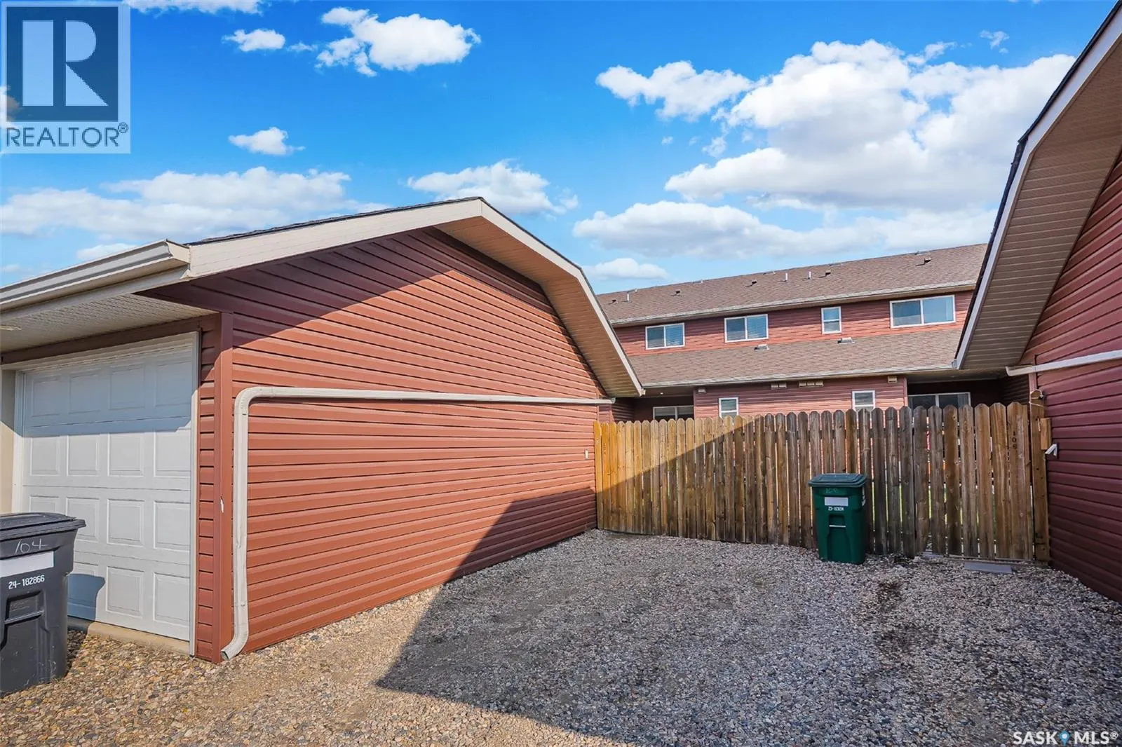 104 Shepherd CRESCENT
