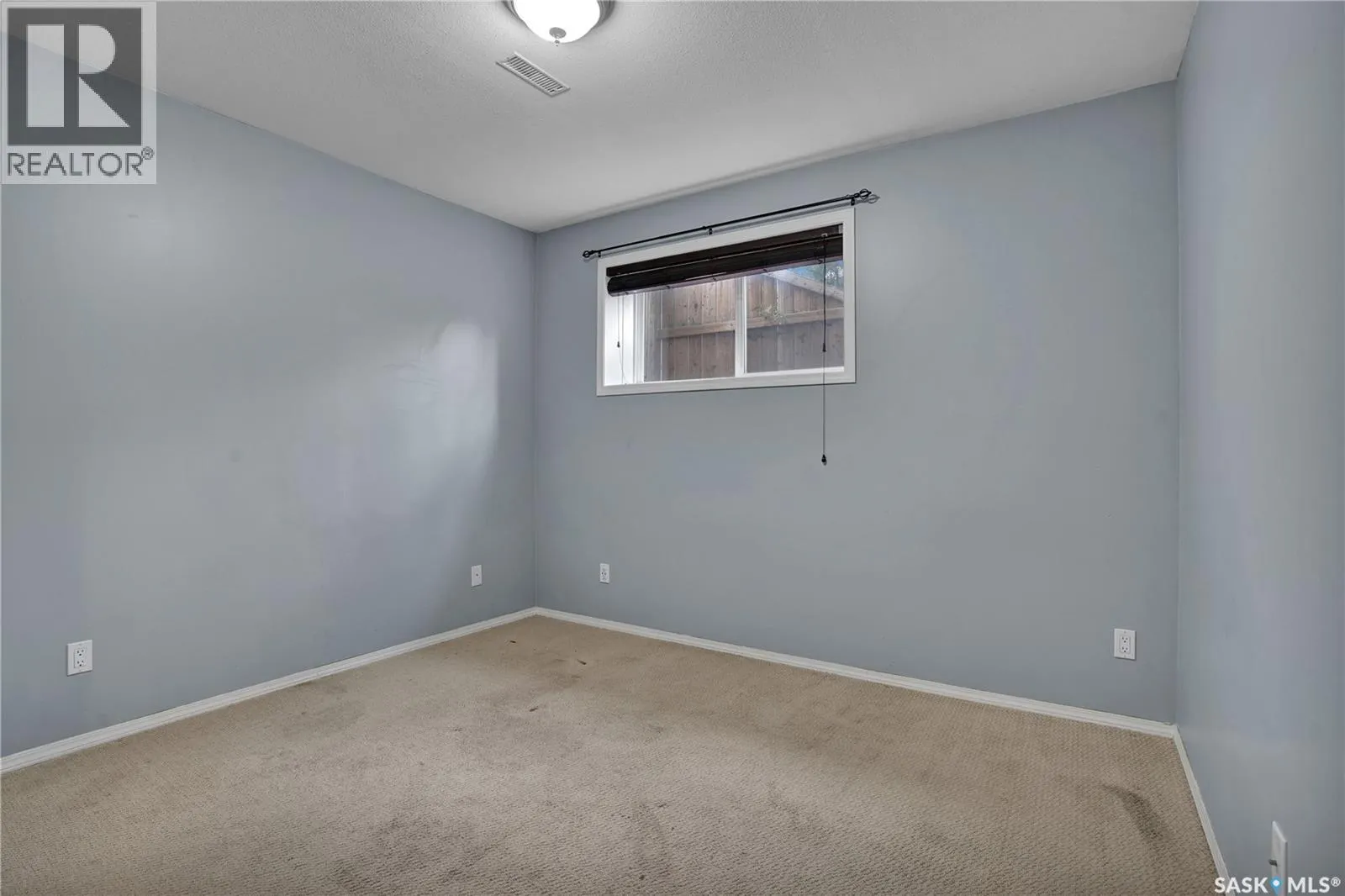 202 2nd STREET E