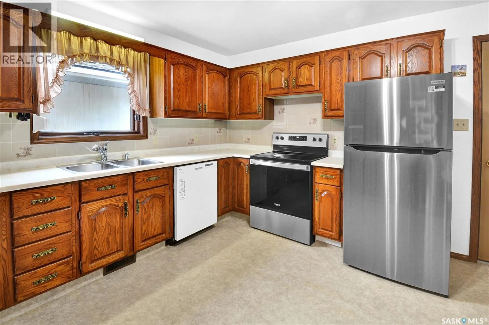 2807 20th STREET W
